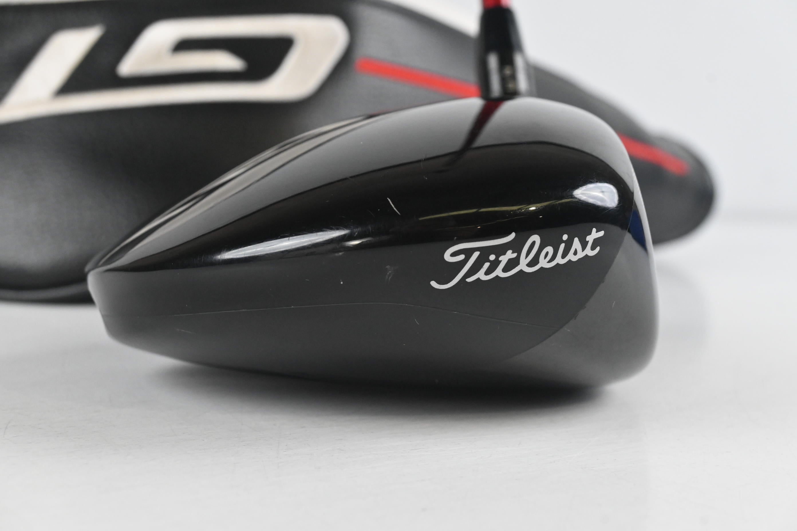 Titleist GT2 Driver / 9 Degree / Regular Flex Denali Red 50 Shaft
