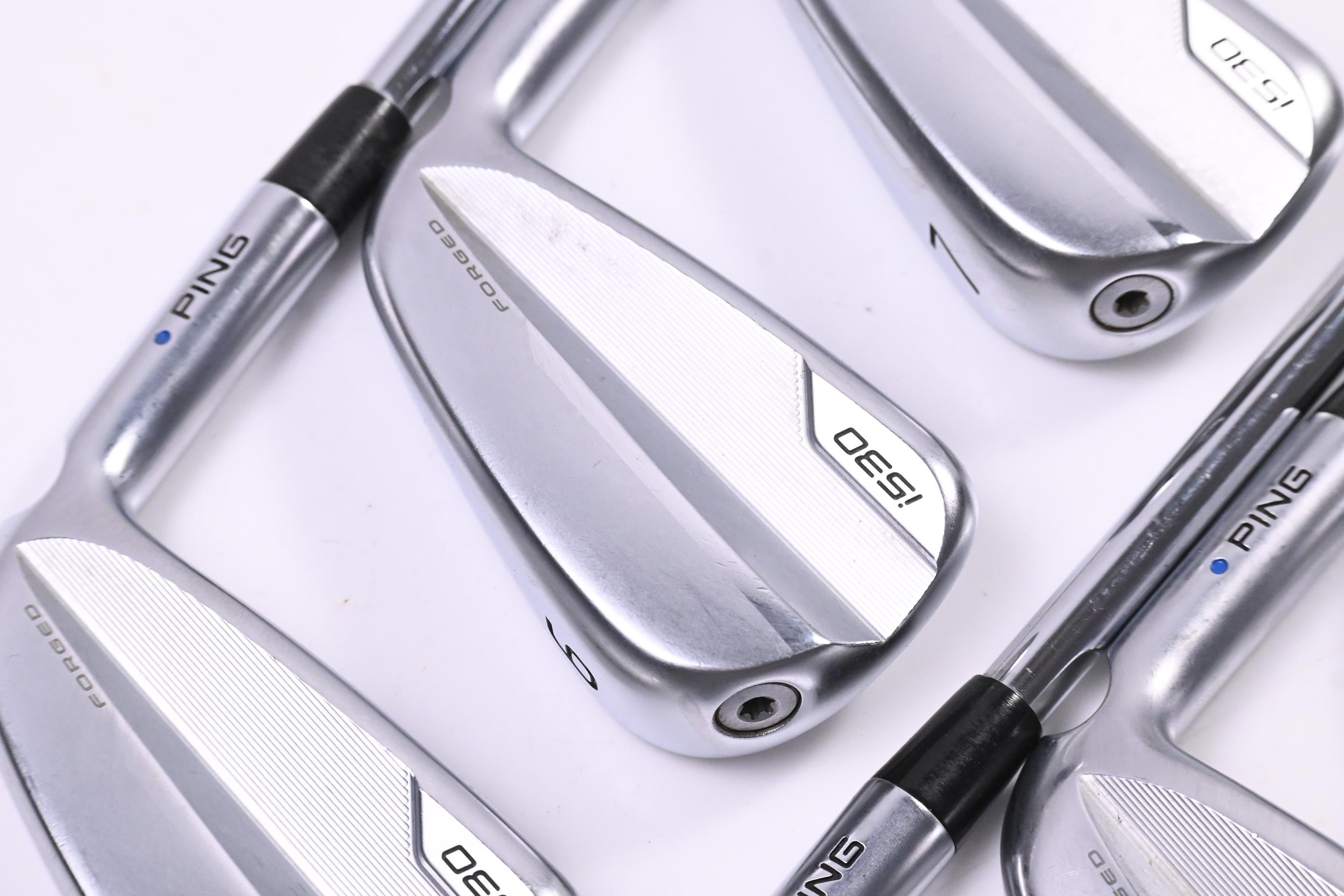 Ping i530 Irons / 5-PW / Blue Dot / Regular Flex Dynamic Gold MID 100 R300