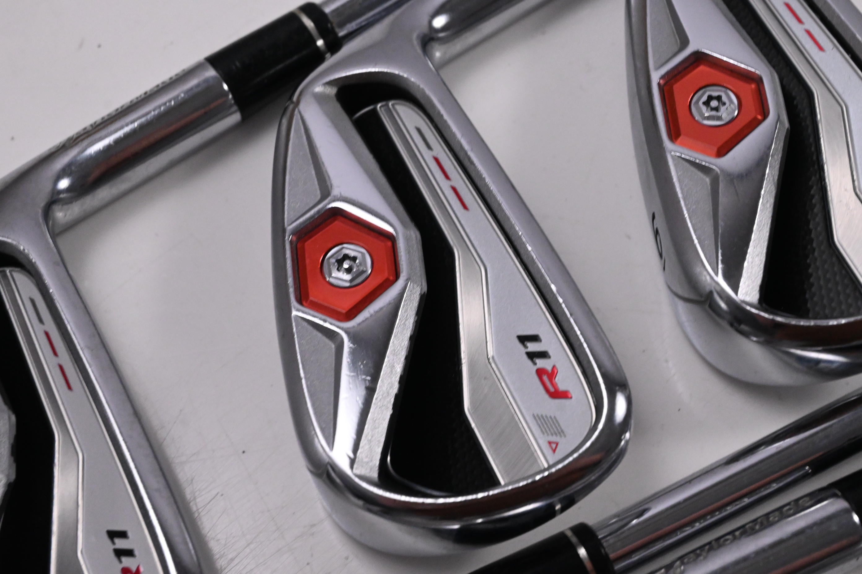Taylormade R11 Irons / 4-PW+GW / Regular Flex KBS Tour 90 Shafts