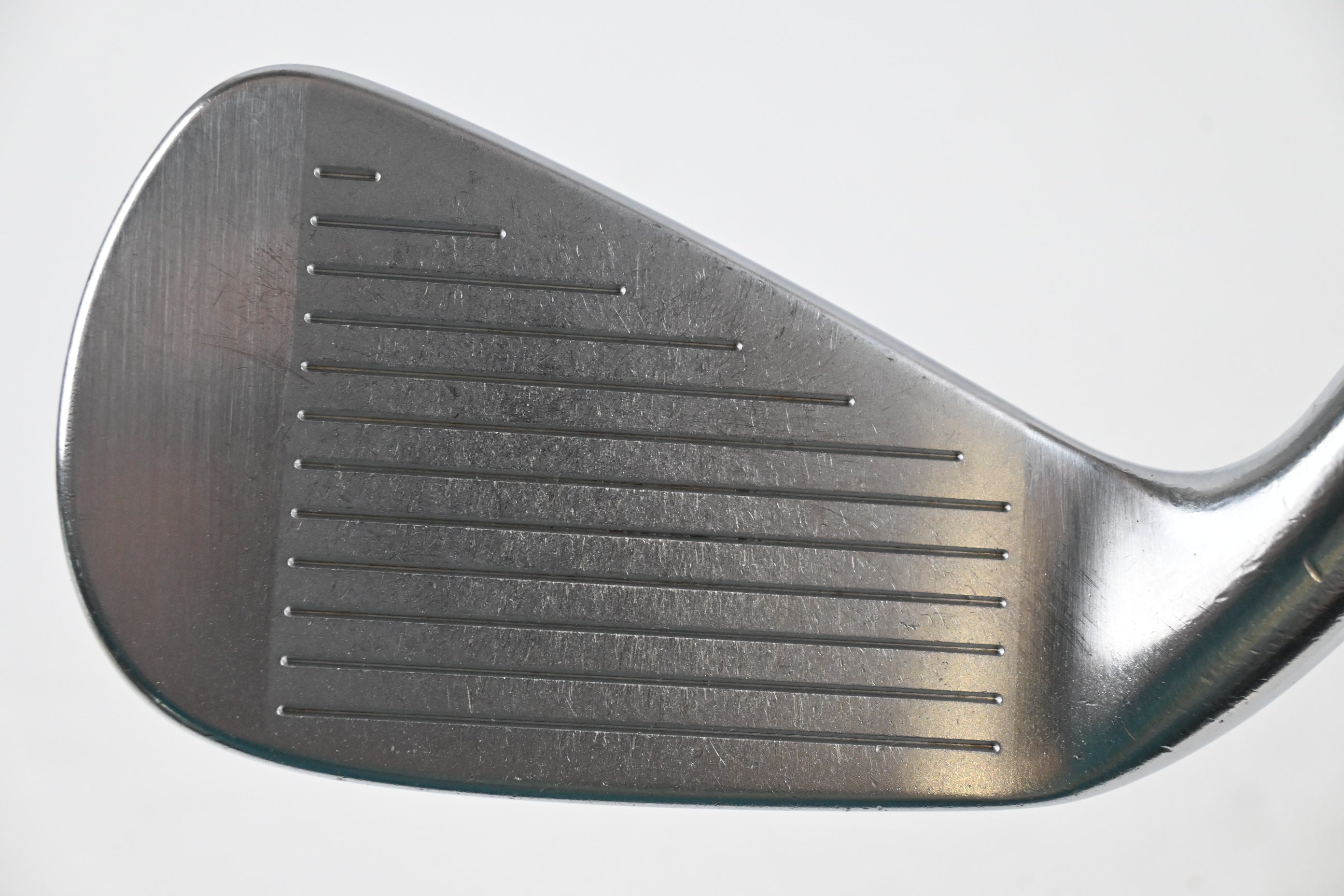 Titleist 712U #3 Iron / 21 Degree / Stiff Flex Dynamic Gold S300 Shaft