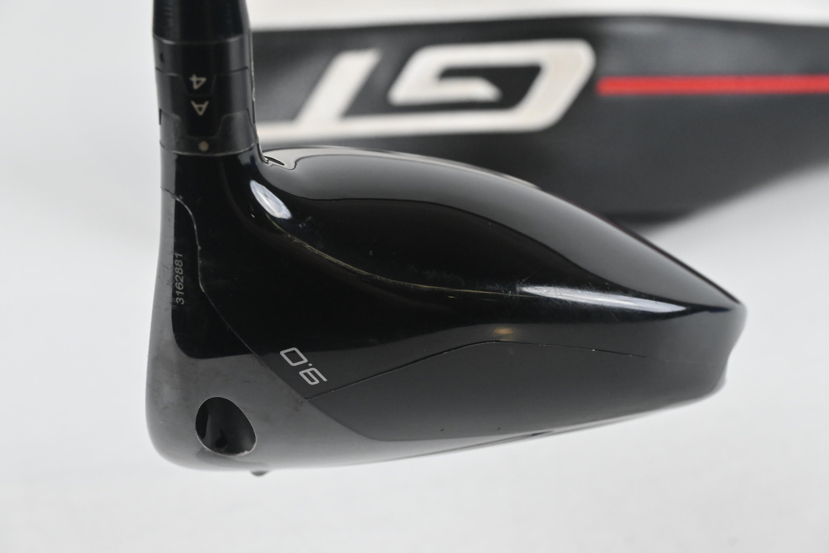 Titleist GT2 Driver / 9 Degree / Regular Flex Denali Red 50 Shaft