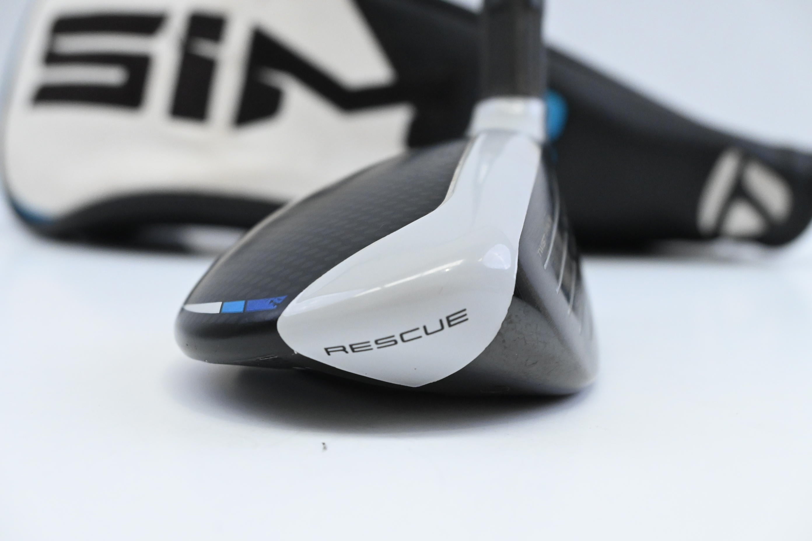Taylormade SIM2 Max #3 Hybrid / 19 Degree / Regular Flex Fujikura Ventus Blue 6