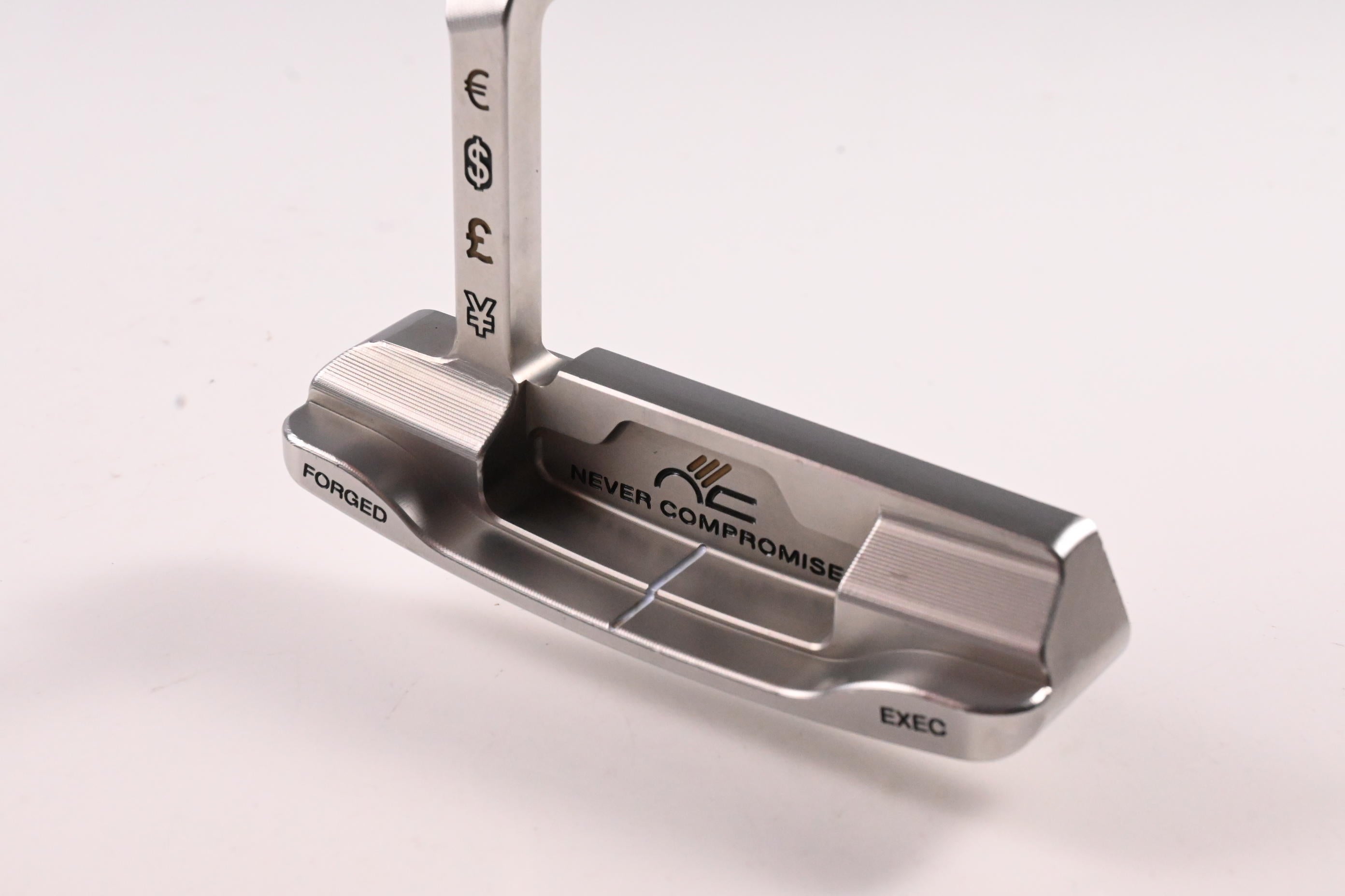 Never Compromise Dinero 303 Series Putter / 35 Inch
