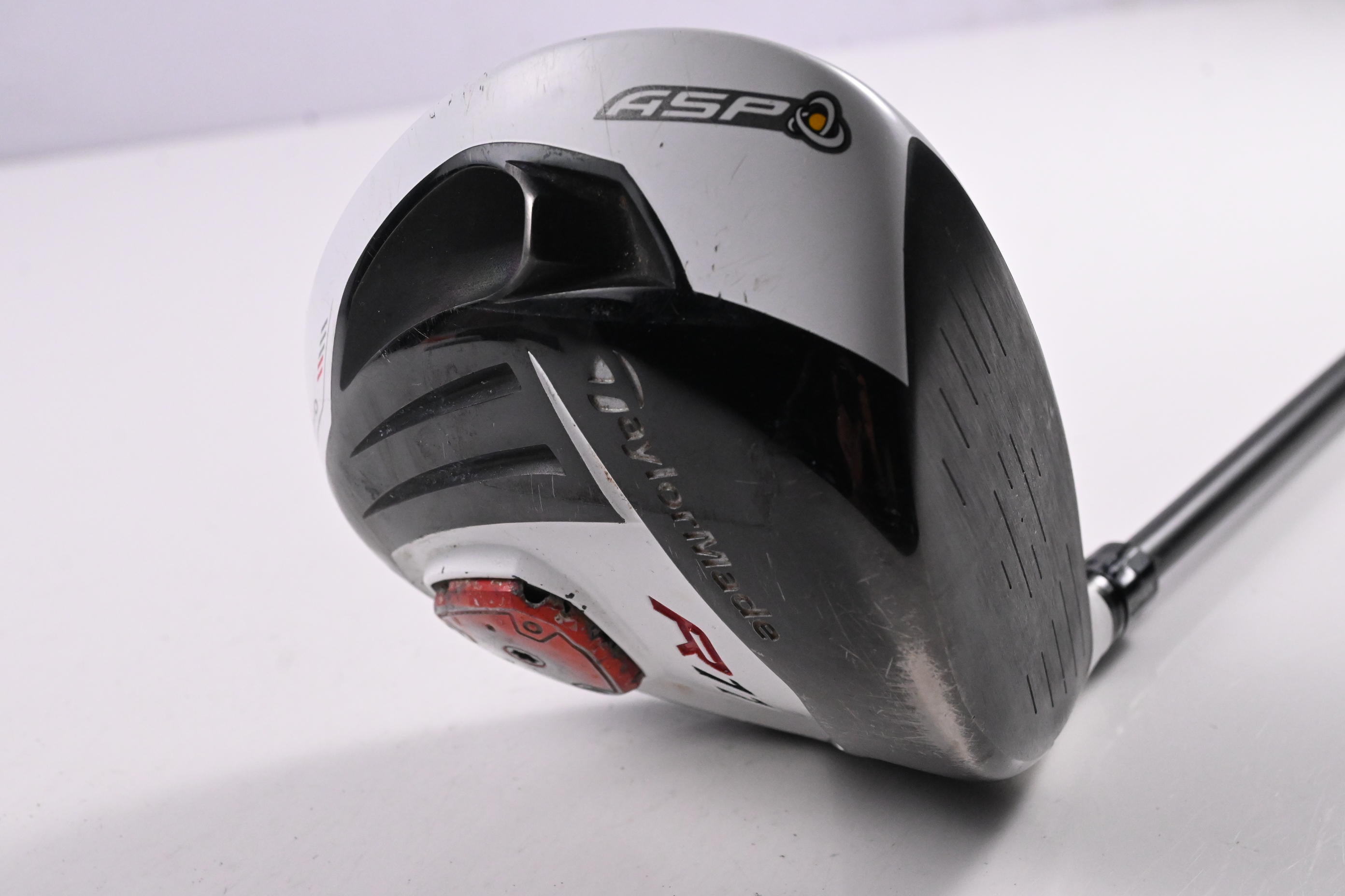 Taylormade R11 Driver / 9 Degree / Stiff Flex Fujikura Blur 65 Shaft