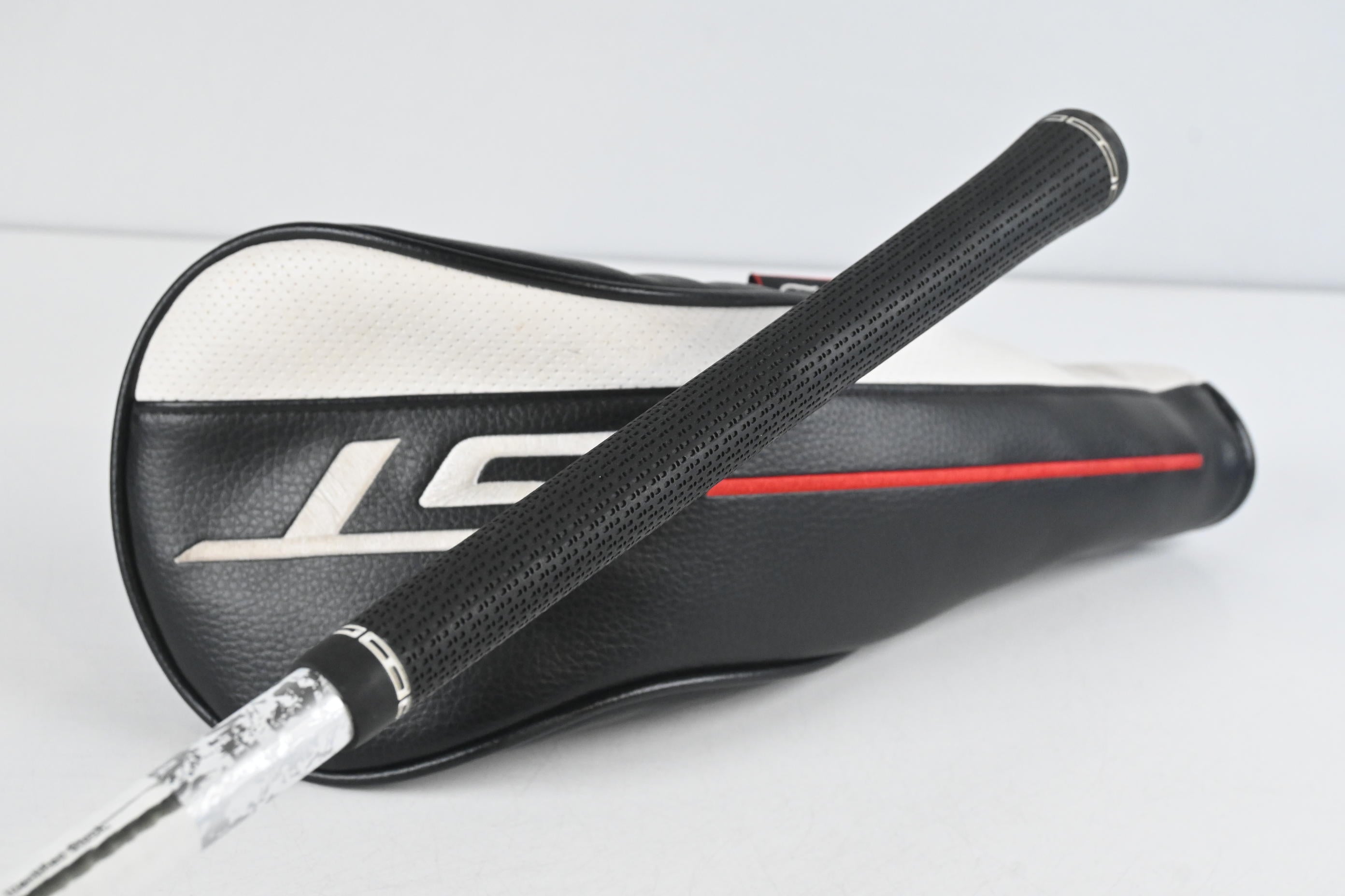 Titleist GT2 Driver / 9 Degree / Regular Flex Denali Red 50 Shaft