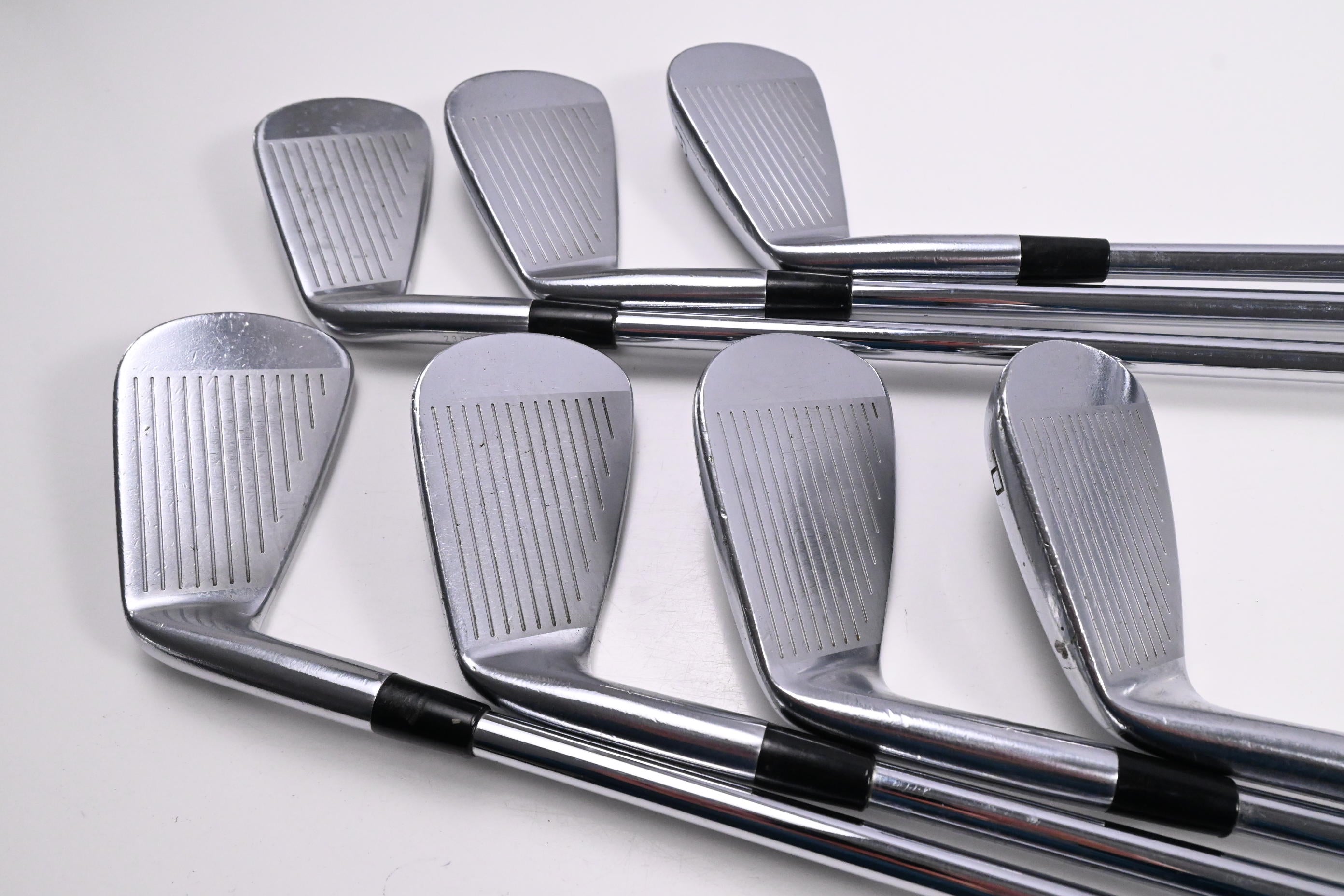 Mizuno JPX 825 Pro Irons / 4-PW / Stiff Flex Dynamic Gold S300 Shafts