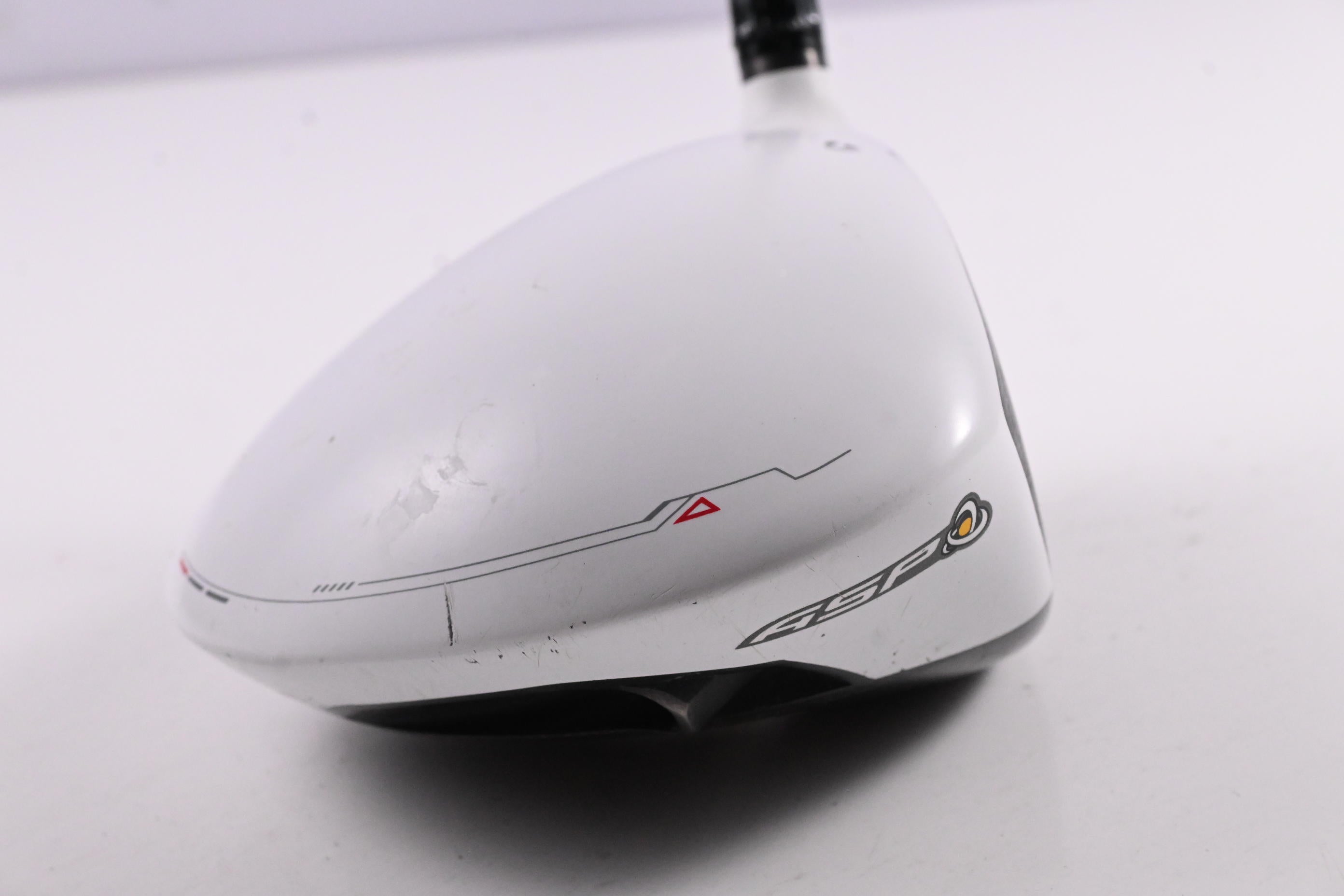 Taylormade R11 Driver / 9 Degree / Stiff Flex Fujikura Blur 65 Shaft