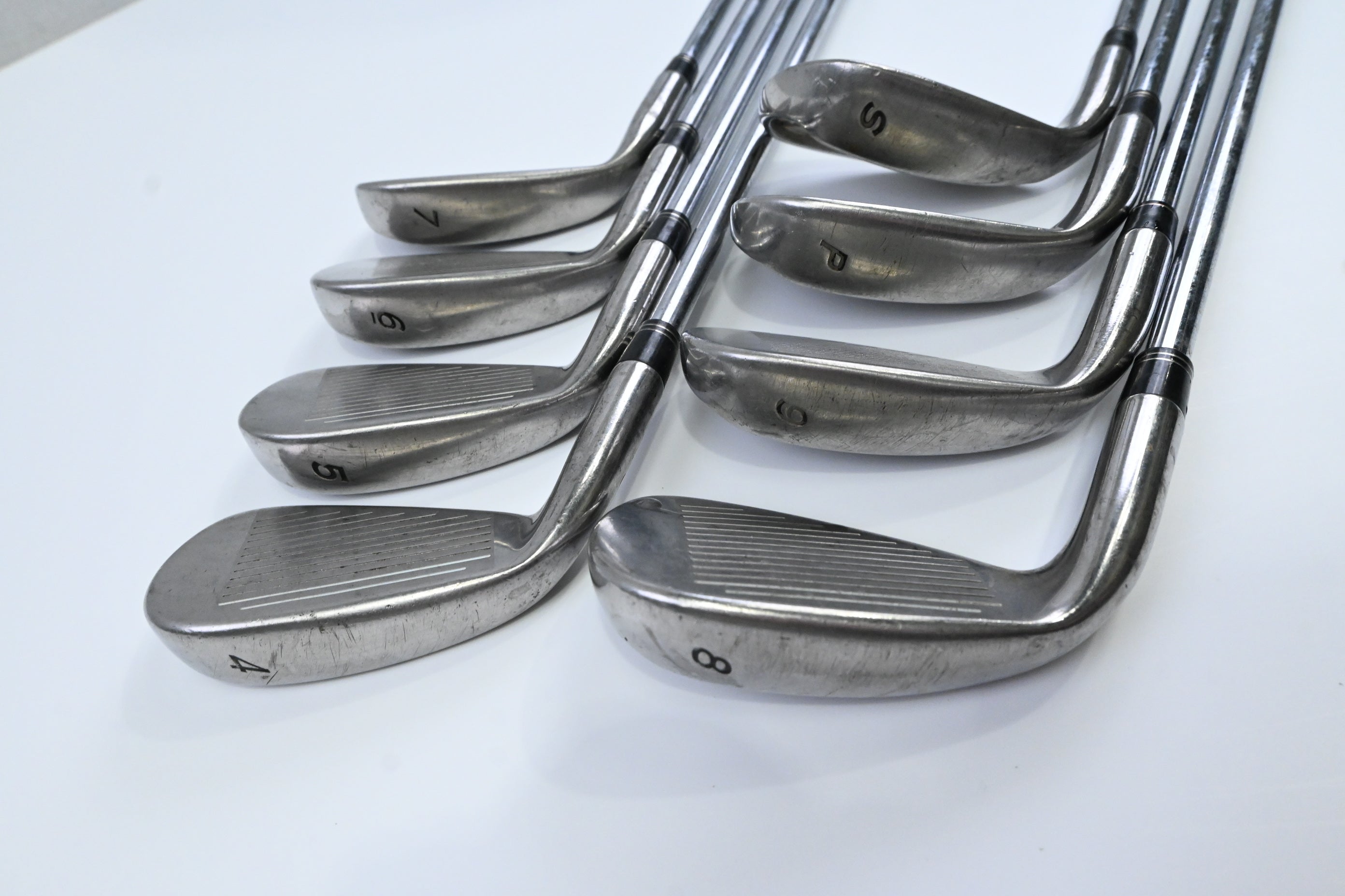 Taylormade R7 Irons / 4-PW+SW / Regular Flex Taylormade T-Step 90 Shafts