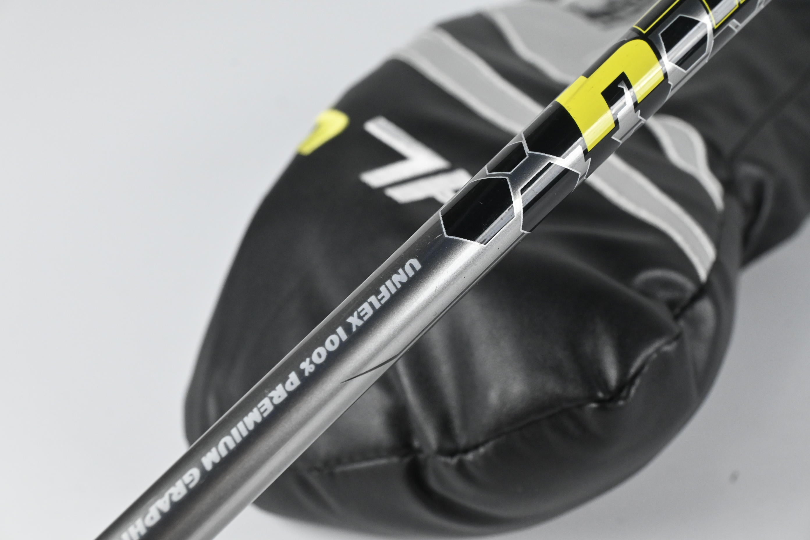 Tour Edge HL4 Driver / 10.5 Degree / Uniflex Tour Edge HL4 Shaft