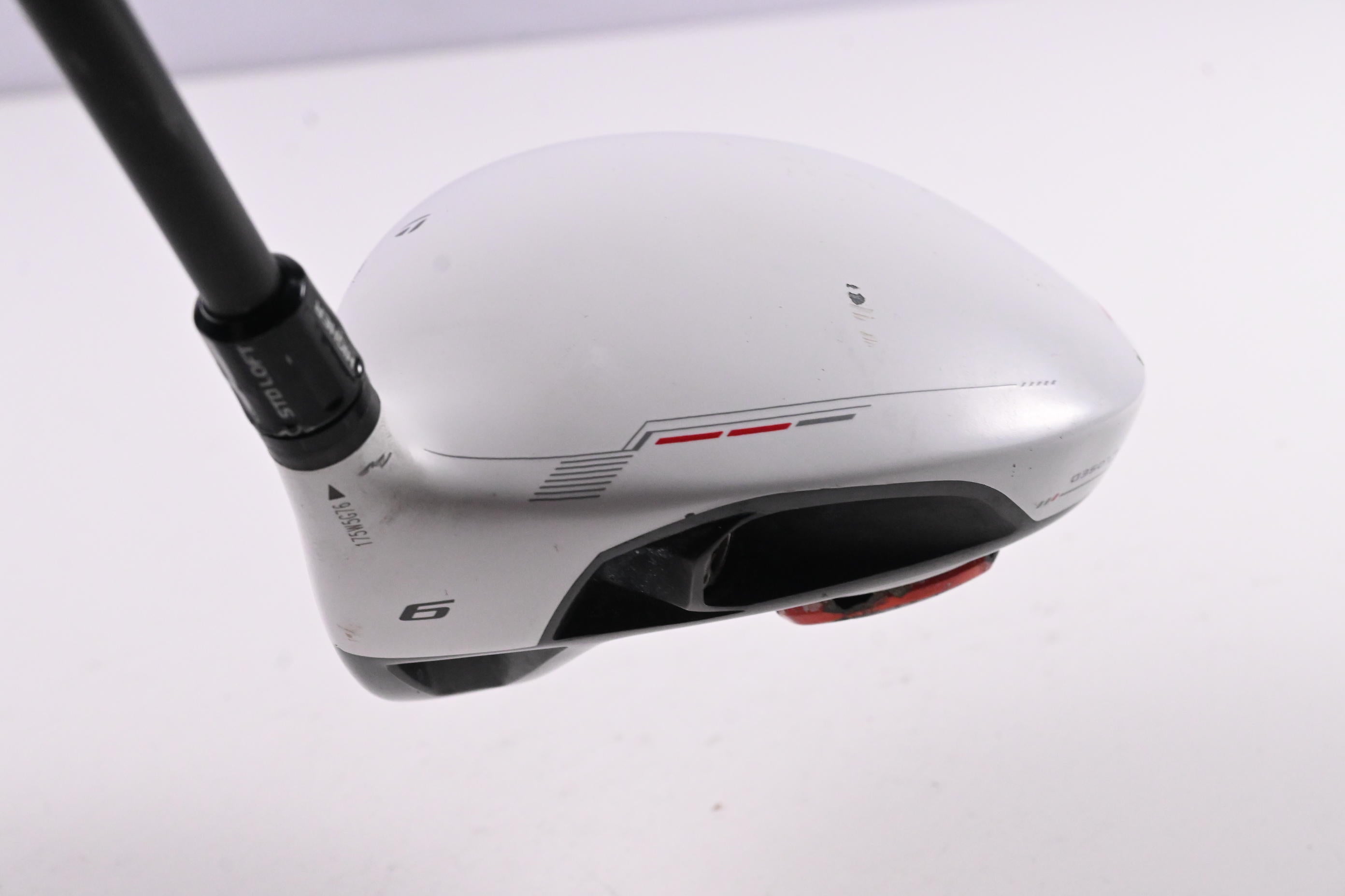 Taylormade R11 Driver / 9 Degree / Stiff Flex Fujikura Blur 65 Shaft