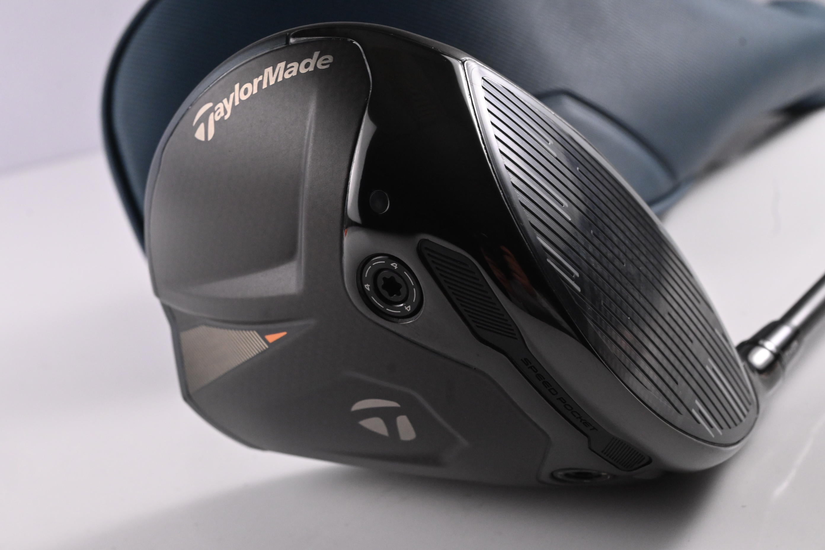 Taylormade Qi4D Driver / 10.5 Degree / Stiff Flex Diamana BB 53 Shaft