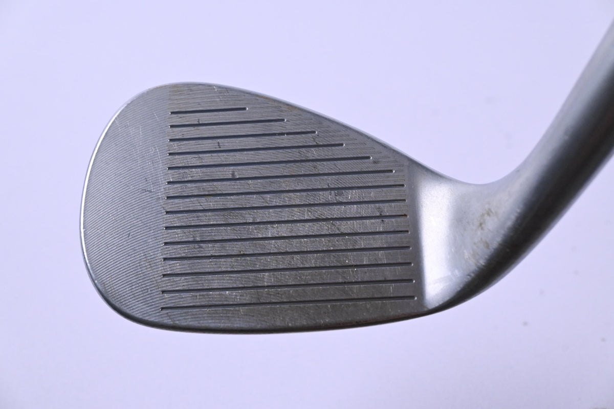 Cleveland 588 RTX Sand Wedge / 56 Degree / Wedge Flex True Temper Dynamic Gold