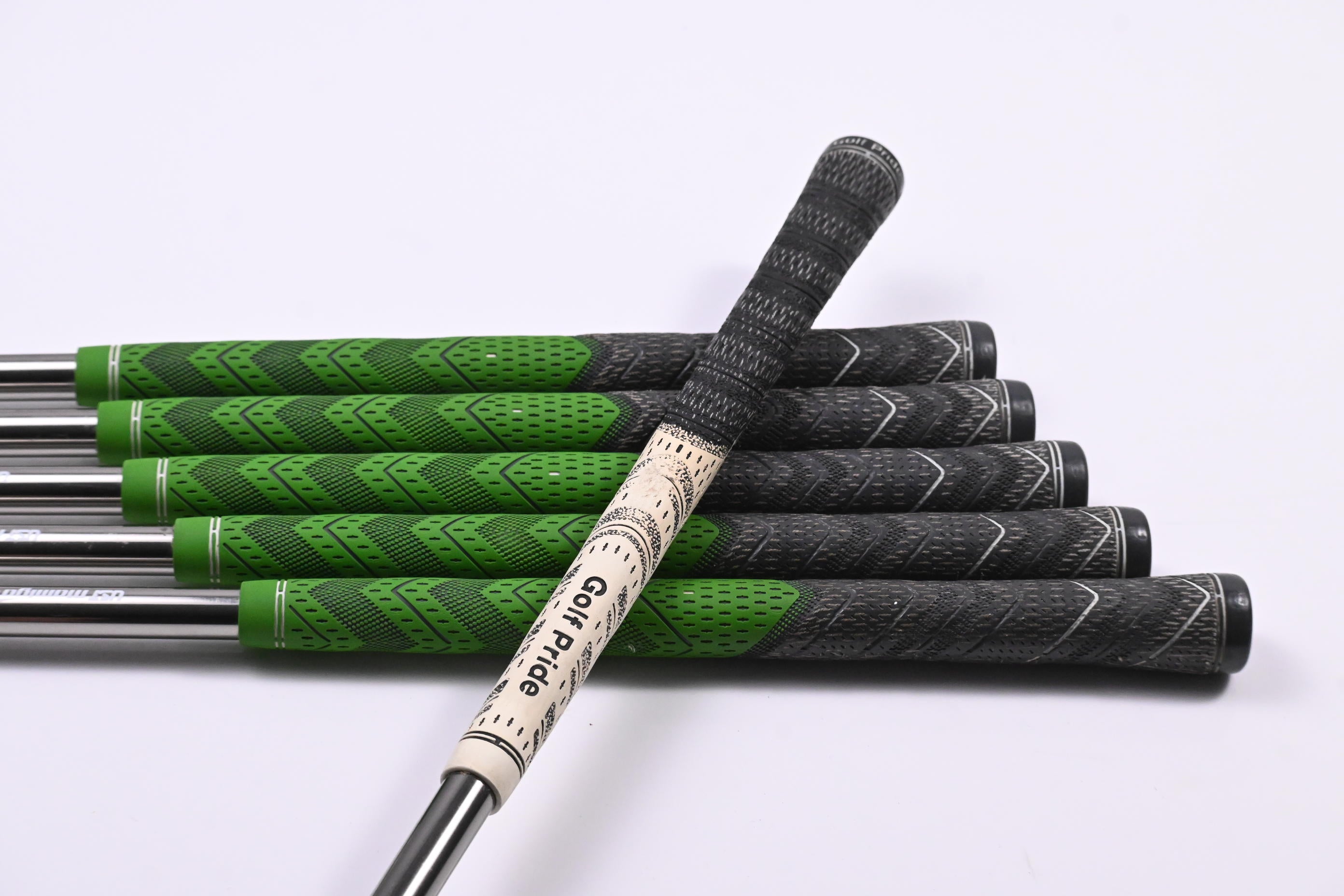 Callaway Apex CF16 Irons / 5-PW / Regular Flex UST Mamiya Recoil ES 760 Shafts