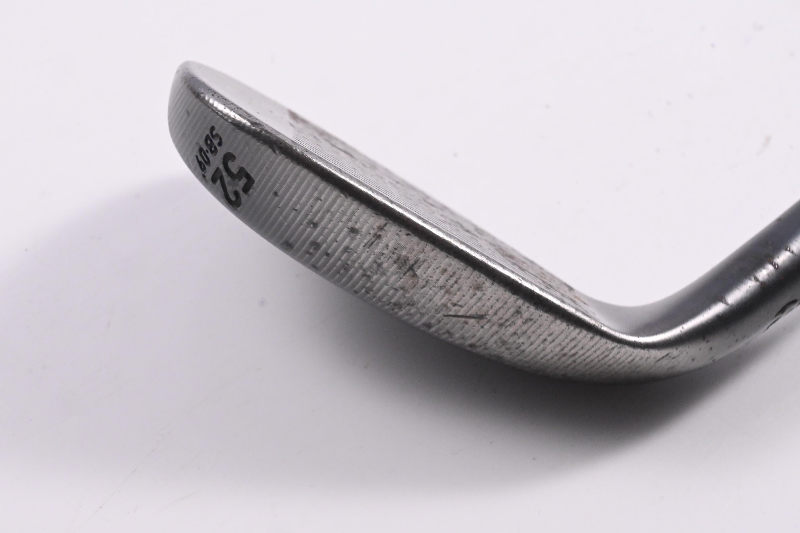 Taylormade Milled Grind 3 Black Gap Wedge / 52 Degree / Stiff Flex Dynamic Gold