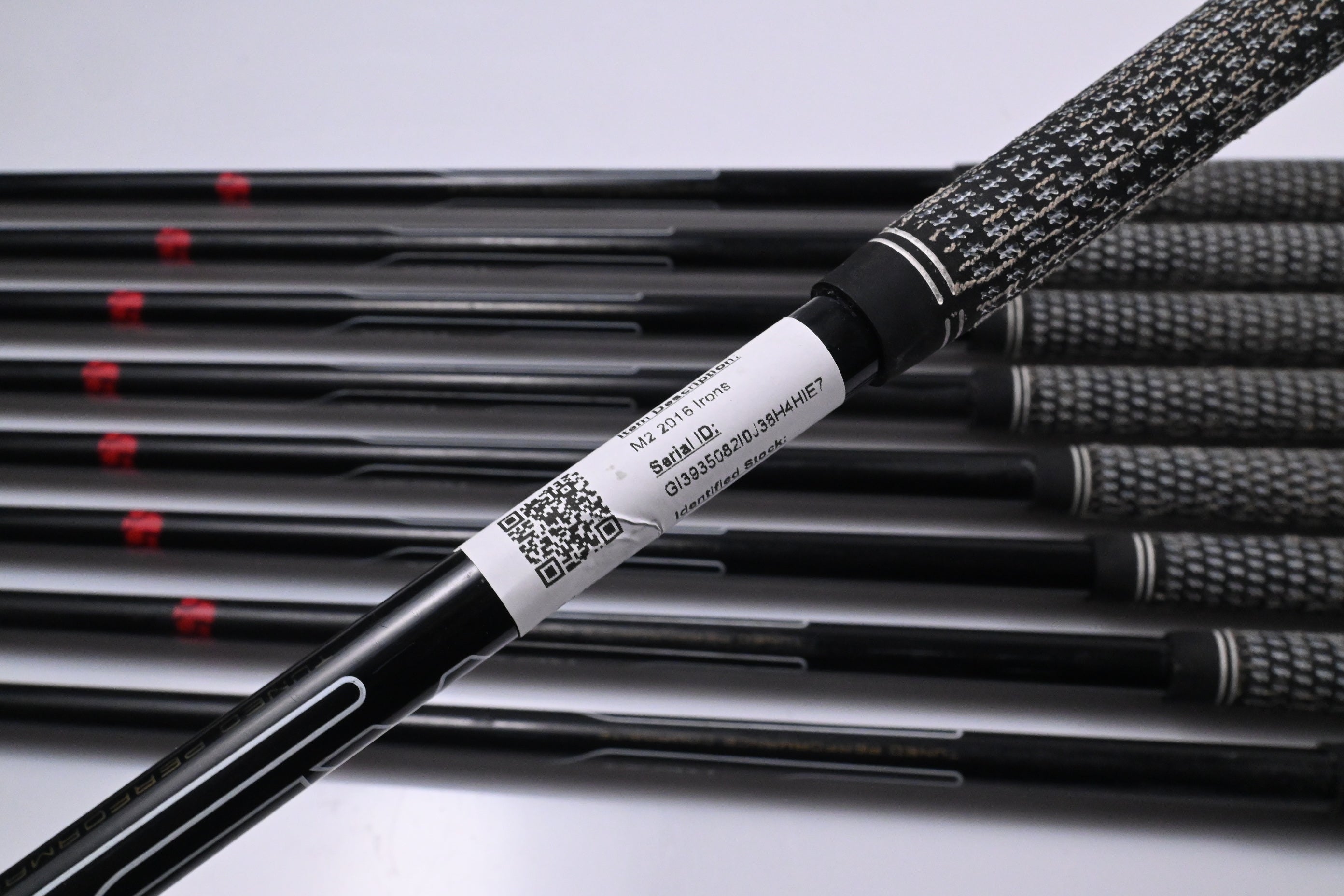 Taylormade M2 2016 Irons / 5-PW+AW+SW+LW / Regular Flex M2 Reax 65 Shafts