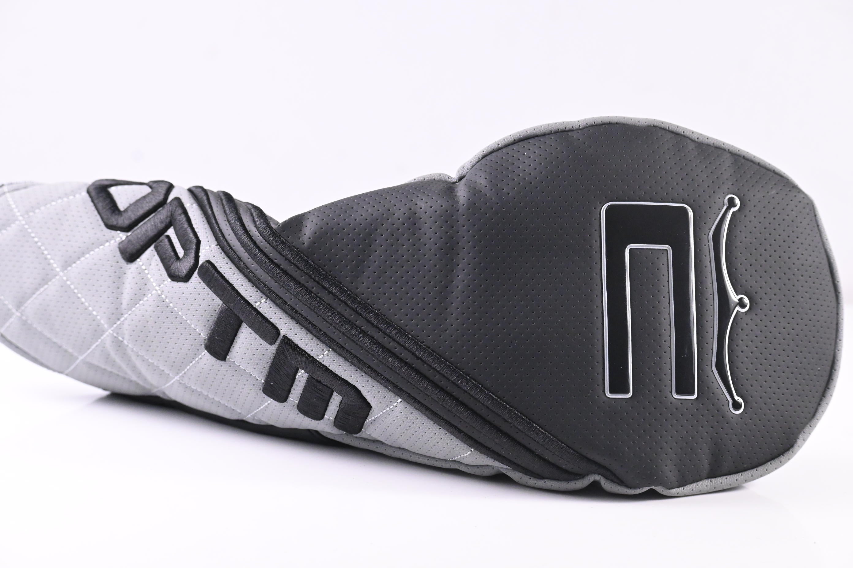 Cobra OPTM LS Driver / 10.5 Degree / Stiff Flex KBS MAX HL 52 Shaft