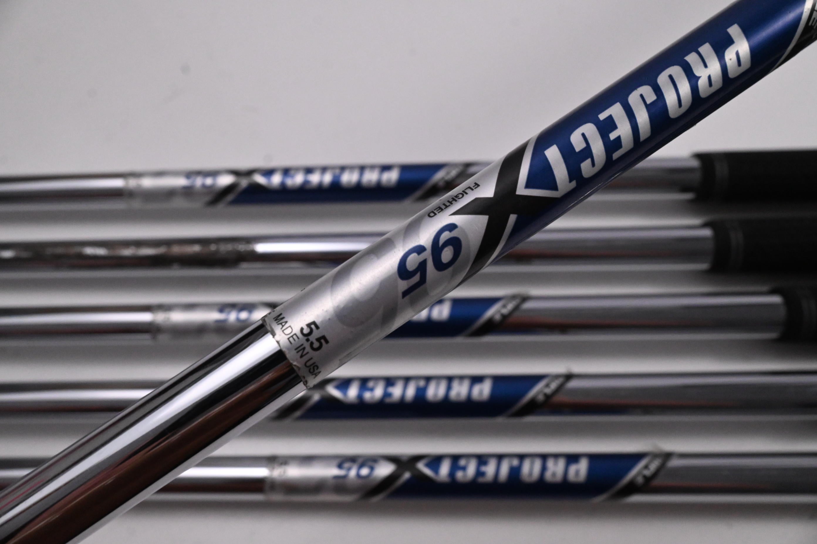 Left Hand Callaway X Hot Pro Irons / 5-PW / Regular Flex Project X Flighted 95