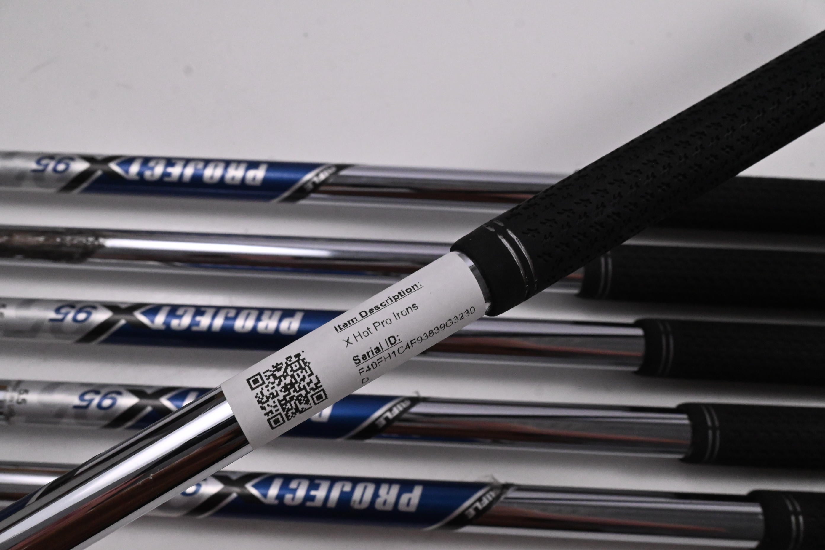 Left Hand Callaway X Hot Pro Irons / 5-PW / Regular Flex Project X Flighted 95