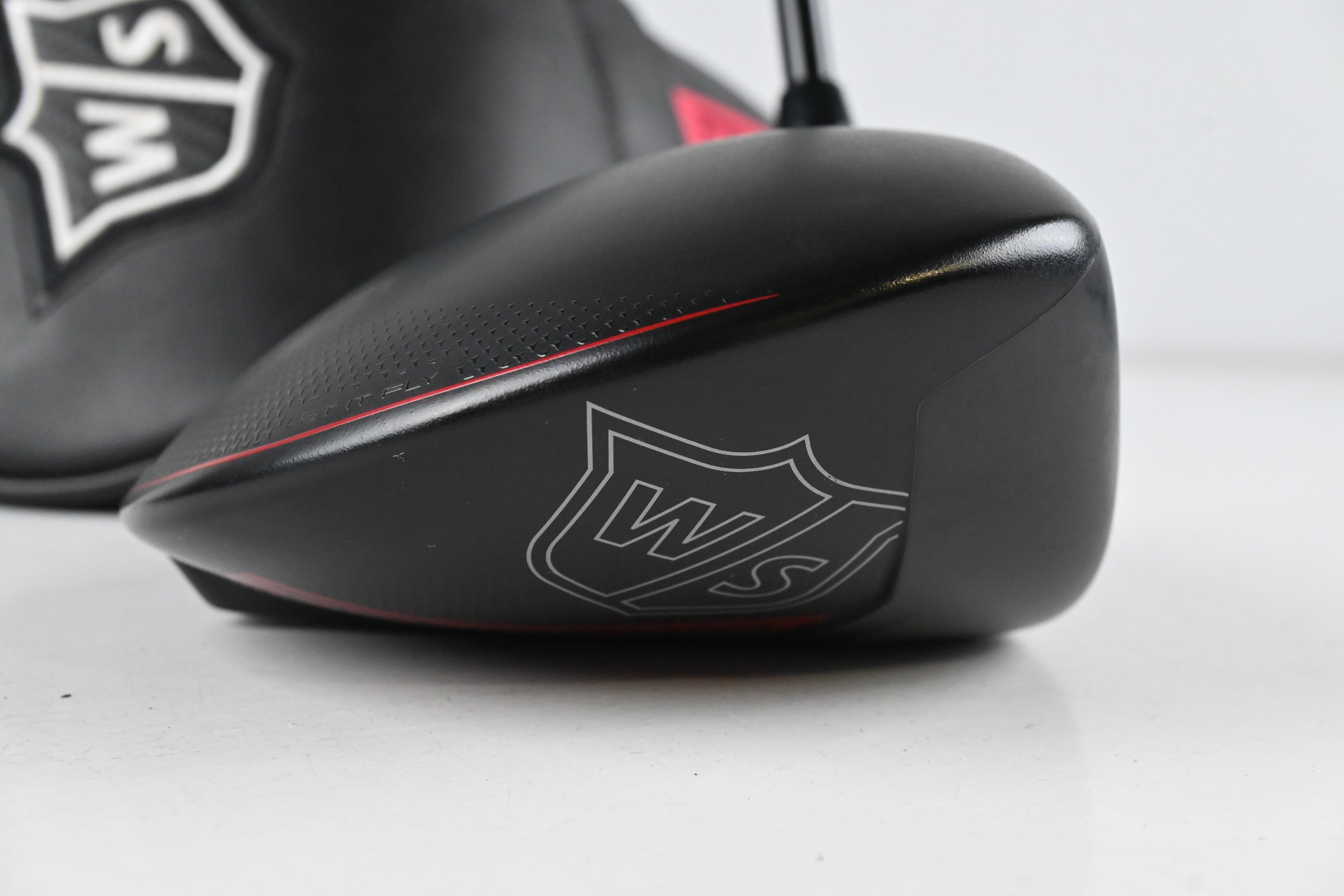 Wilson Dynapower Titanium 2023 Driver / 10.5 Degree / Senior Flex HZRDUS Smoke