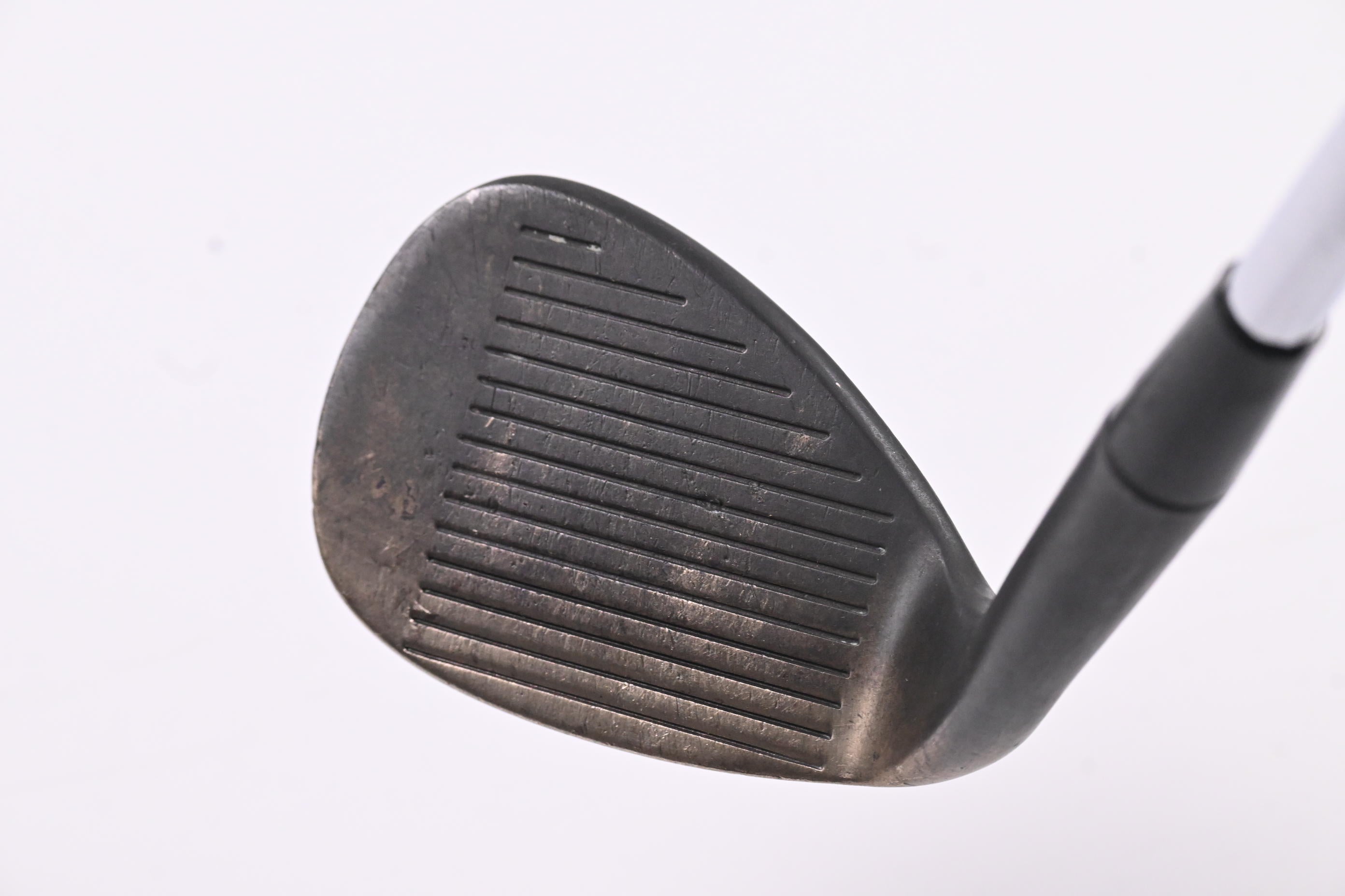 Cleveland Reg 588 RTG Sand Wedge / 55 Degree / Wedge Flex Dynmaic Gold Shaft