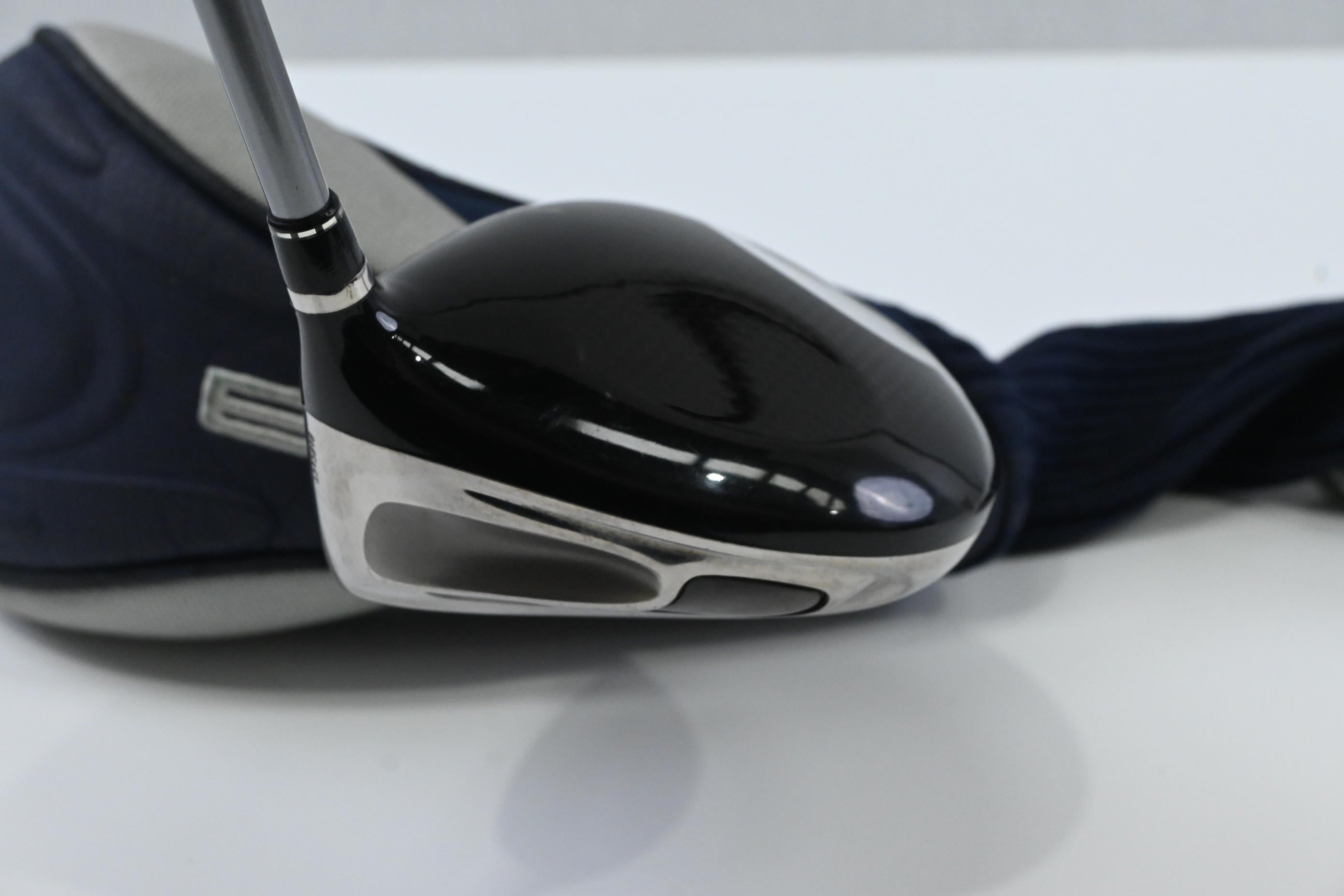 Cobra HS9 Driver / 10.5 Degree / Regular Flex Graphite Design YS - 46 Shaft