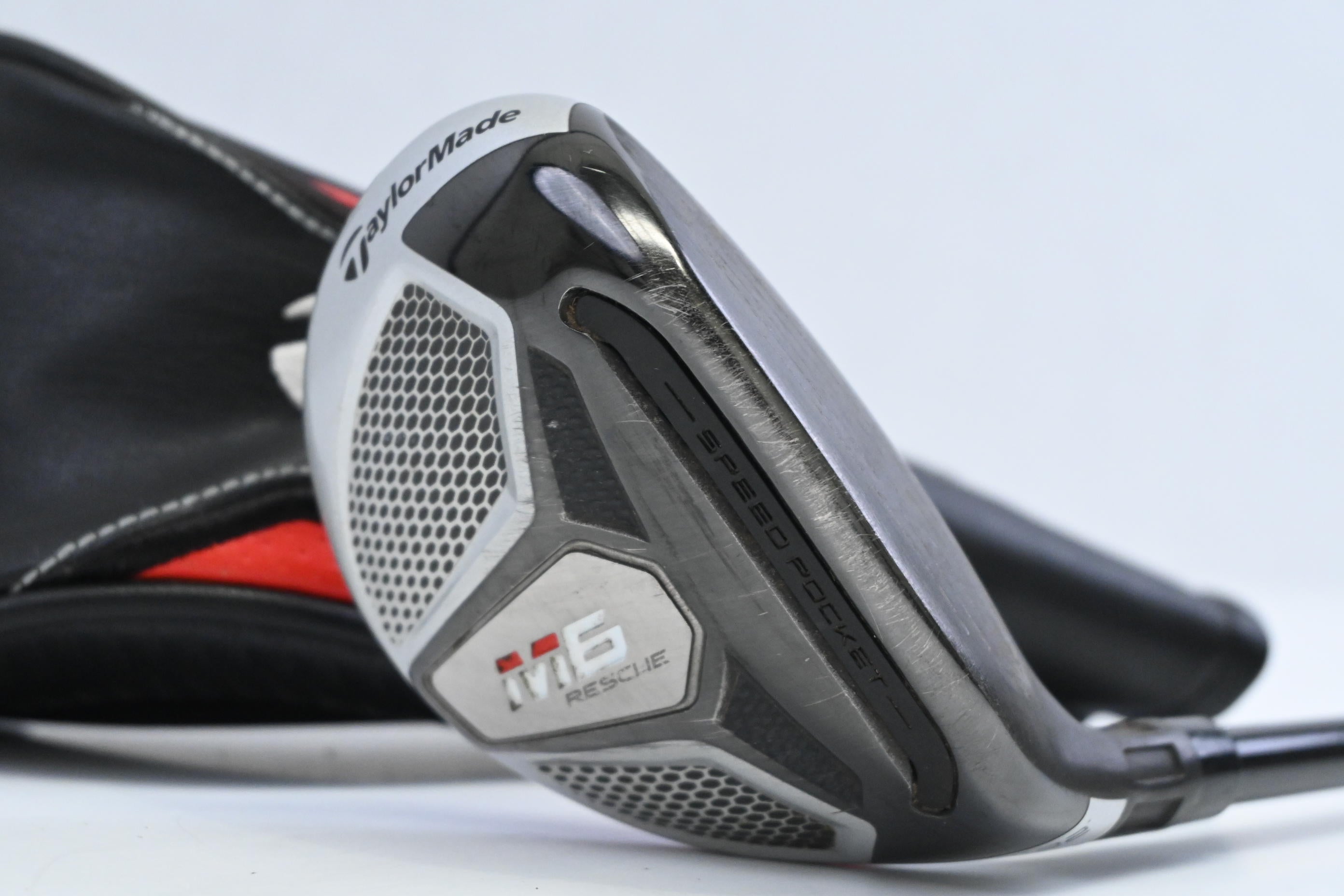 Taylormade M6 #4 Hybrid / 22 Degree / Regular Flex Fujikura Atmos Orange 6