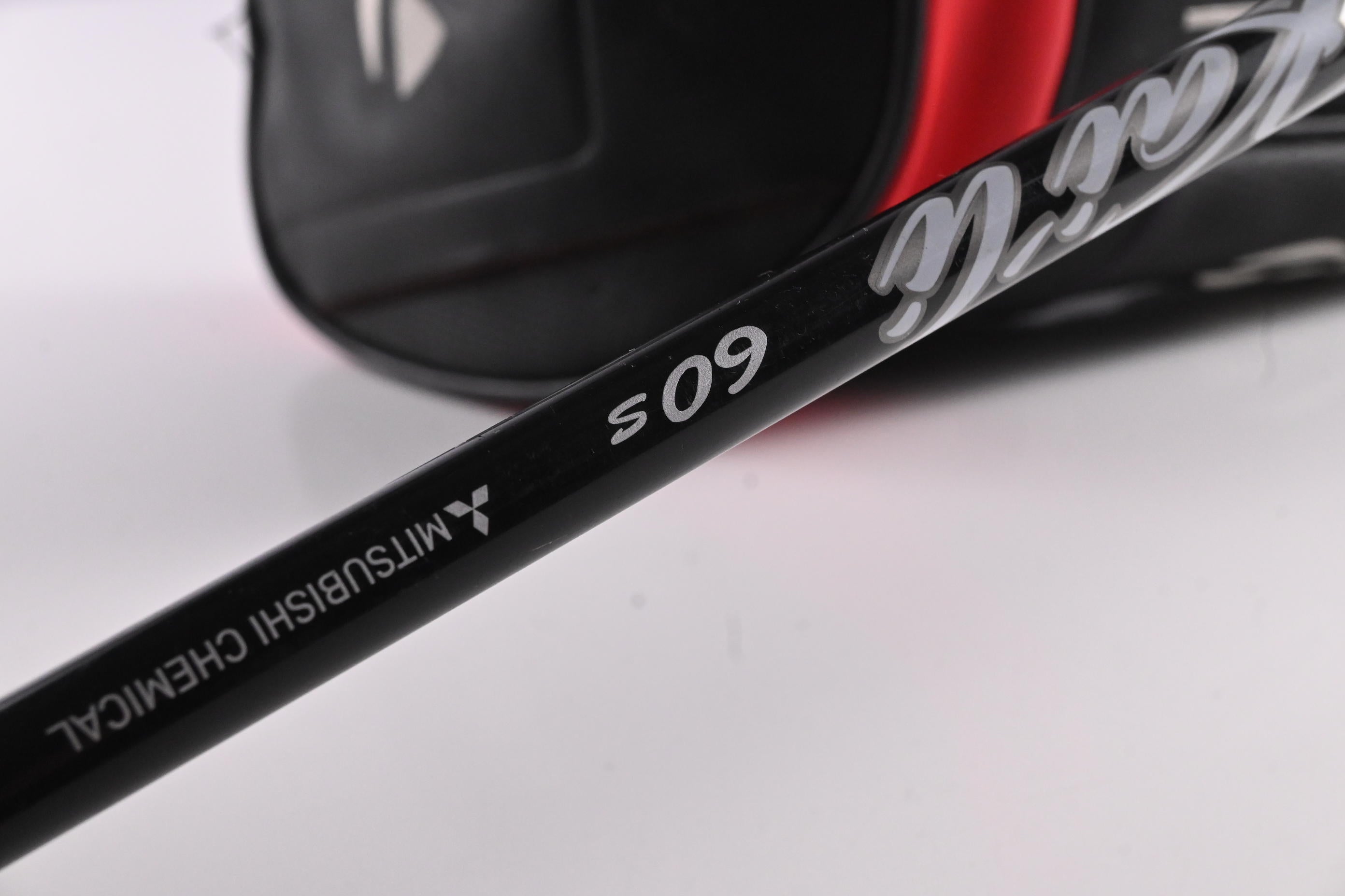Taylormade Stealth Plus Driver / 9 Degree / Stiff Flex Kai`li White 60 Shaft