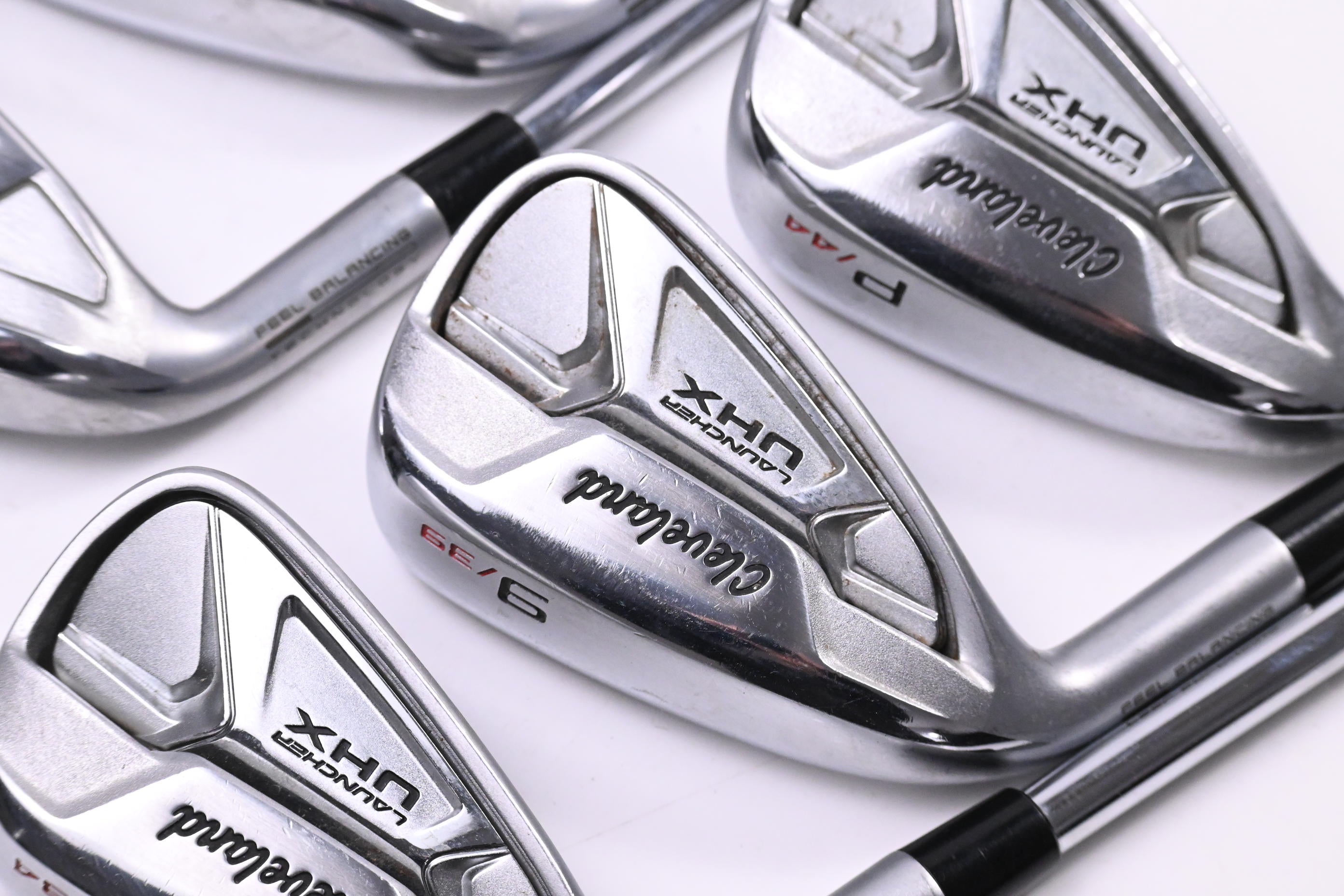 Left Hand Cleveland Launcher UHX Irons / 6-PW / Regular Flex Dynamic Gold DST 98