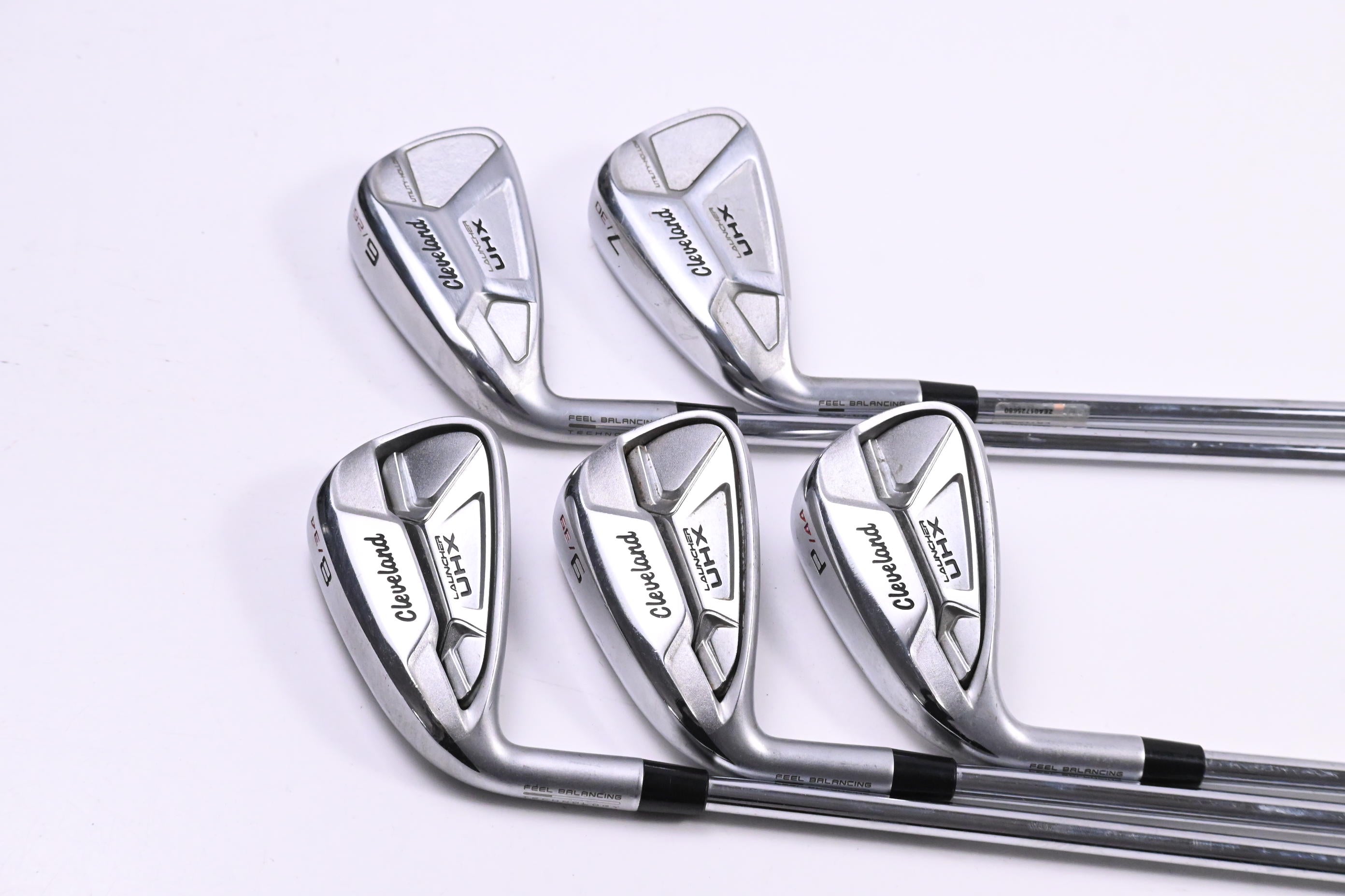Left Hand Cleveland Launcher UHX Irons / 6-PW / Regular Flex Dynamic Gold DST 98
