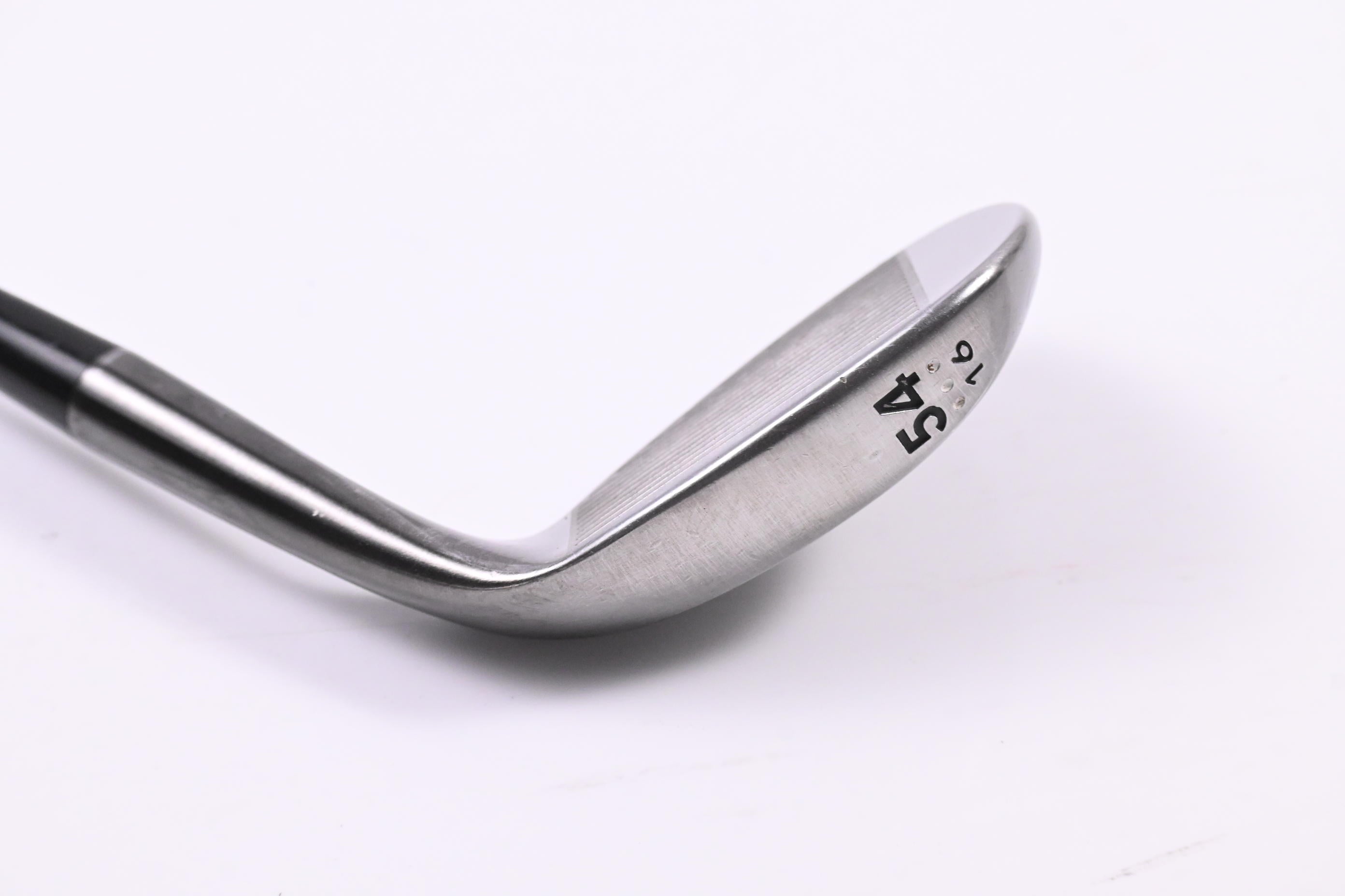 Left Hand Cleveland CG15 Sand Wedge / 54 Degree / Wedge Flex Cleveland Traction