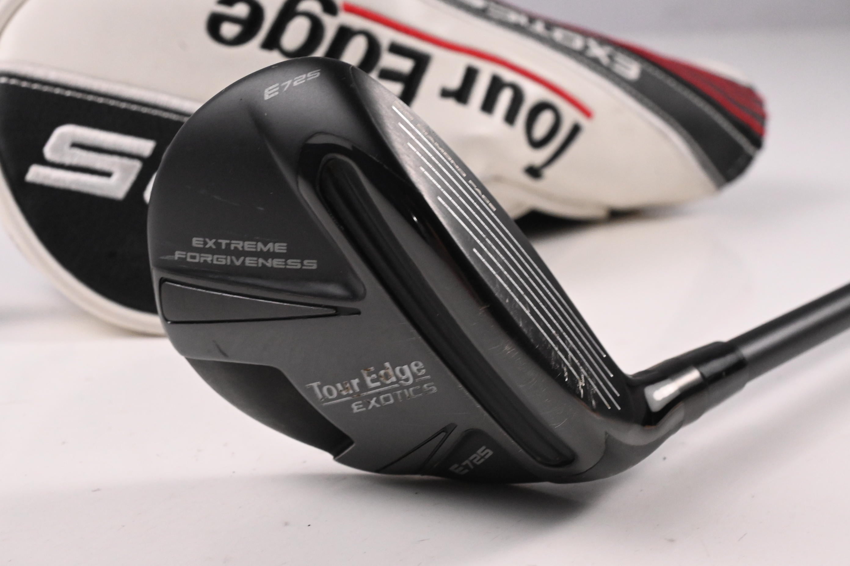 Tour Edge E725 #4 Hybrid / 22 Degree / Regular Flex Cypher Sixty Shaft