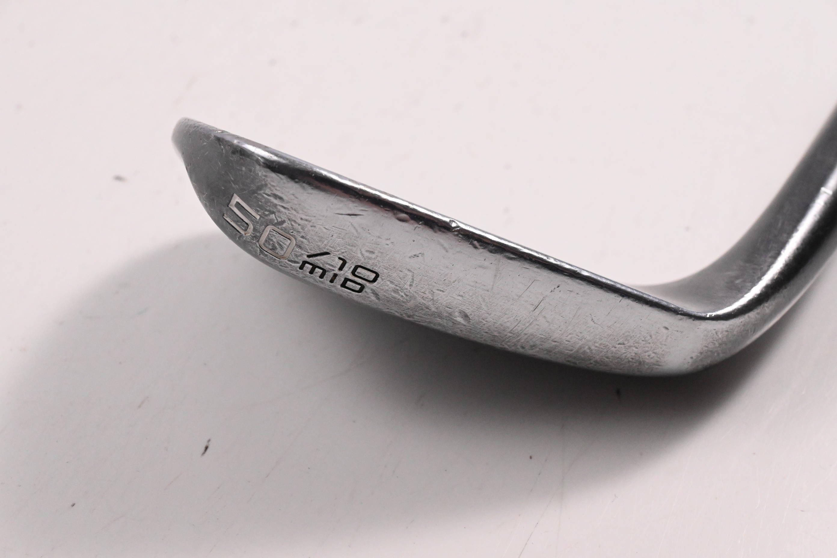 Cleveland RTX-4 Gap Wedge / 50 Degree / Wedge Flex Dynamic Gold Shaft