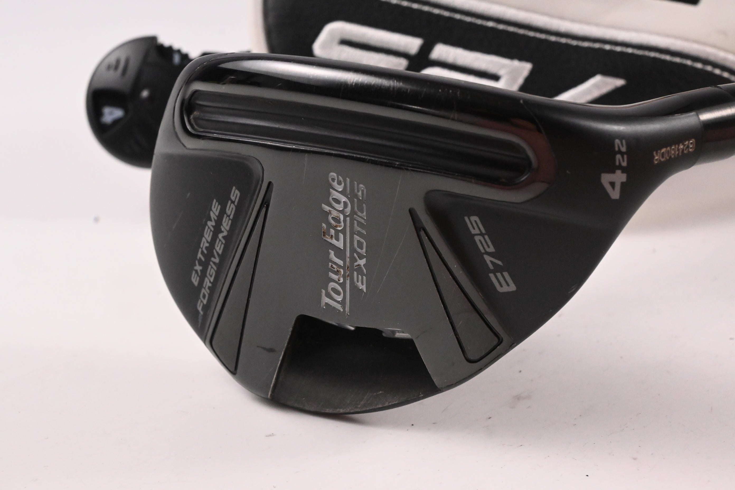 Tour Edge E725 #4 Hybrid / 22 Degree / Regular Flex Cypher Sixty Shaft