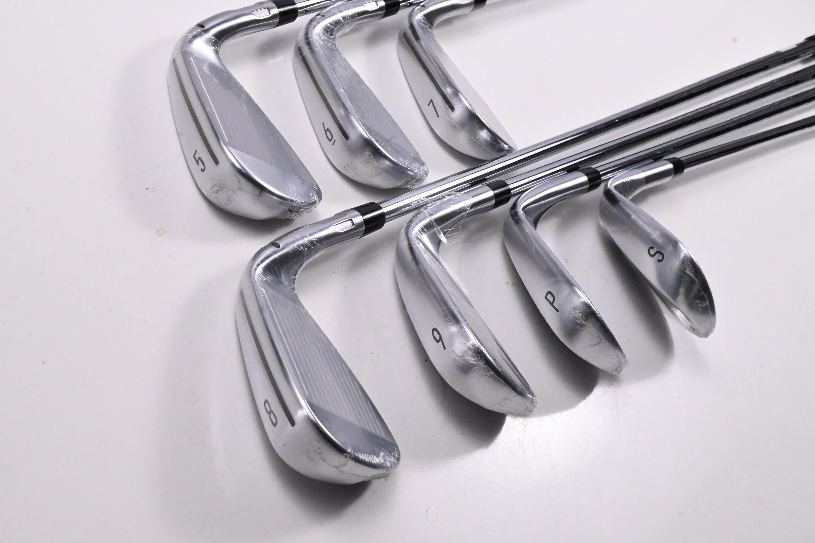 Left Hand Taylormade Qi Irons / 5-PW+SW / Regular Flex KBS Max MT 85 Shafts