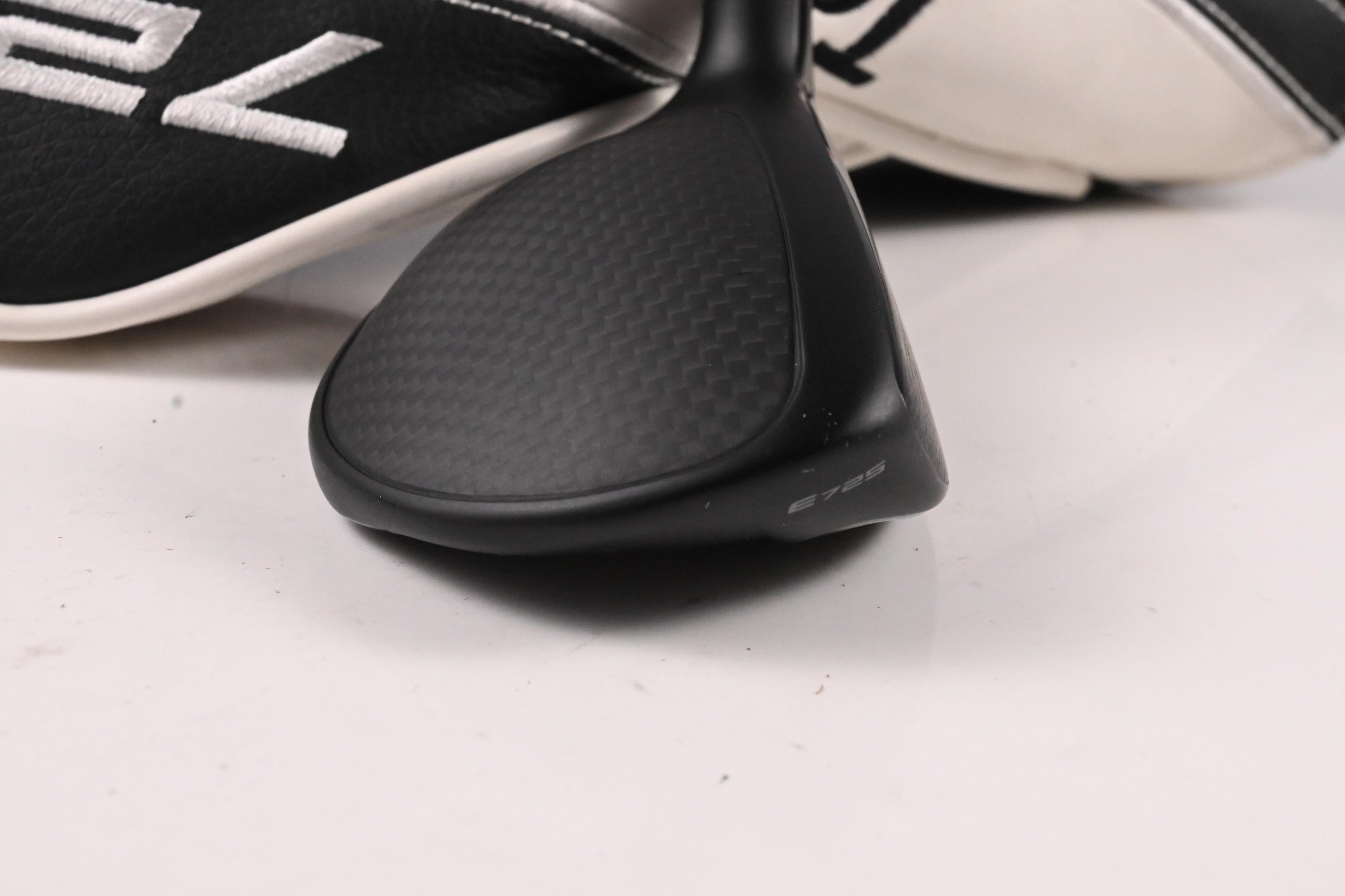 Tour Edge E725 #4 Hybrid / 22 Degree / Regular Flex Cypher Sixty Shaft