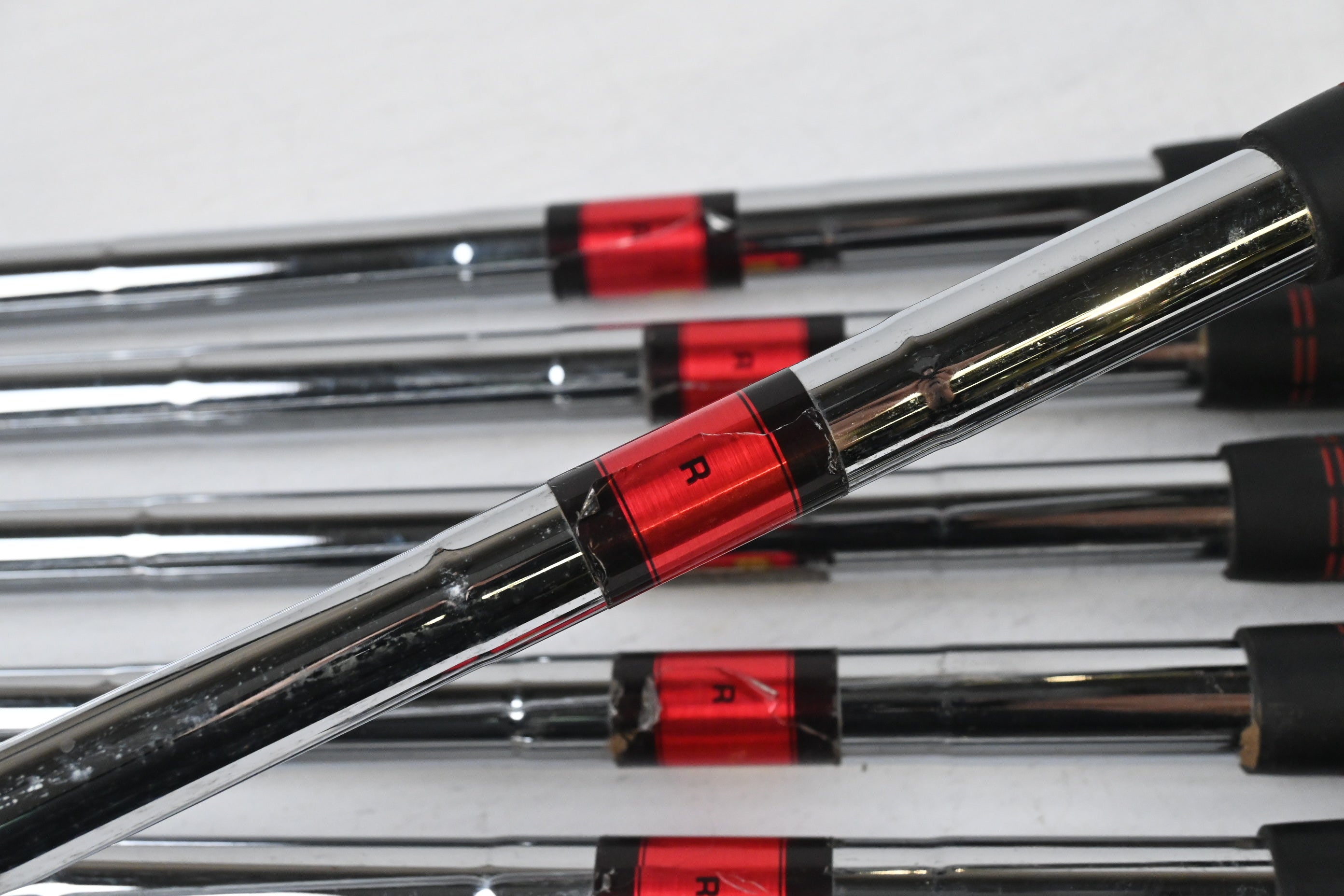 Nike VR-S Covert Irons / 4-PW / Regular Flex Dynalite 90 Shafts