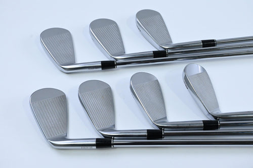 Srixon ZXi7 Irons / 4-PW / Stiff Flex Project X Rifle 110 Shafts