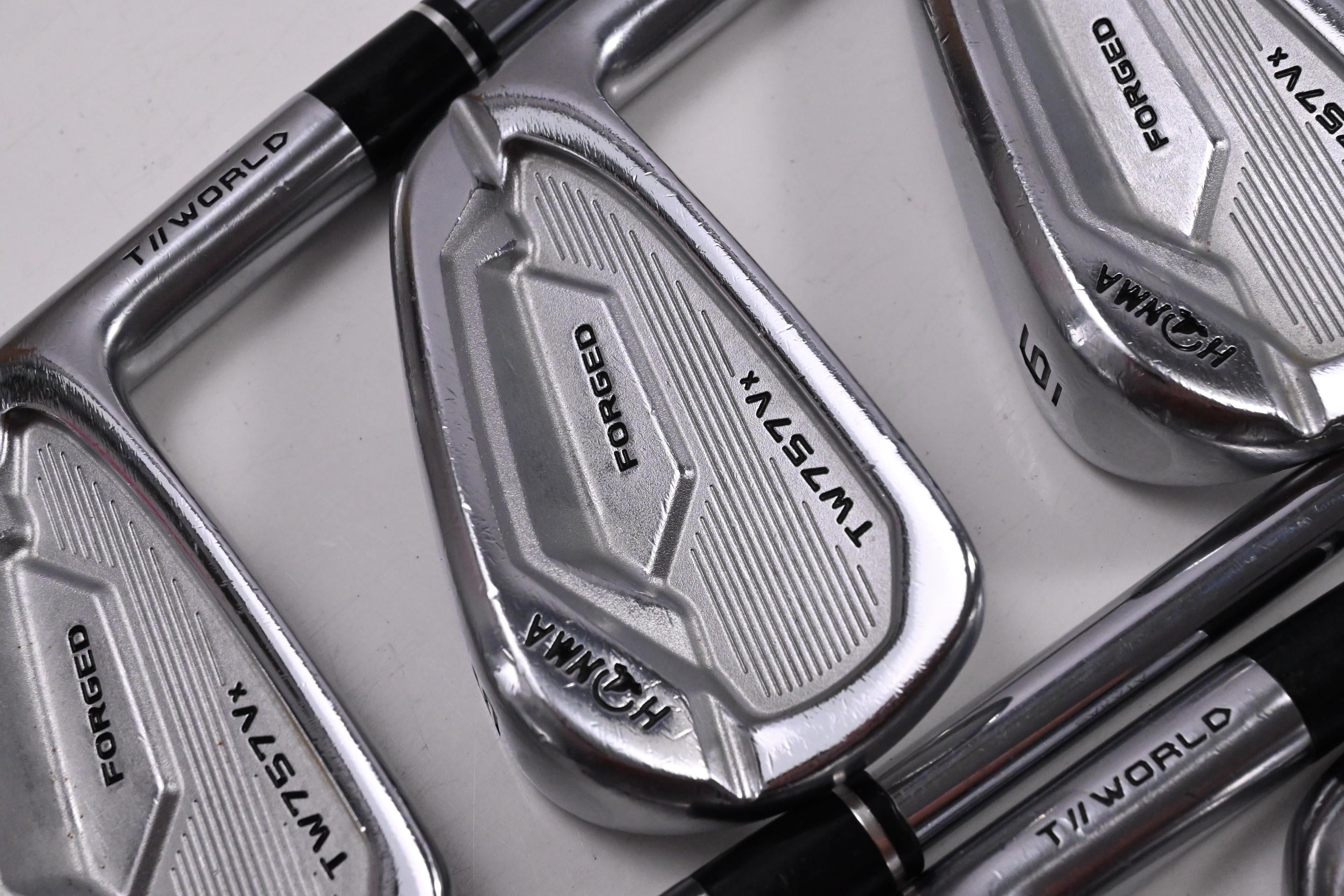 Honma TW 757 VX Irons / 4-PW / Stiff Flex NS Pro Modus 3 Tour 105 Shafts