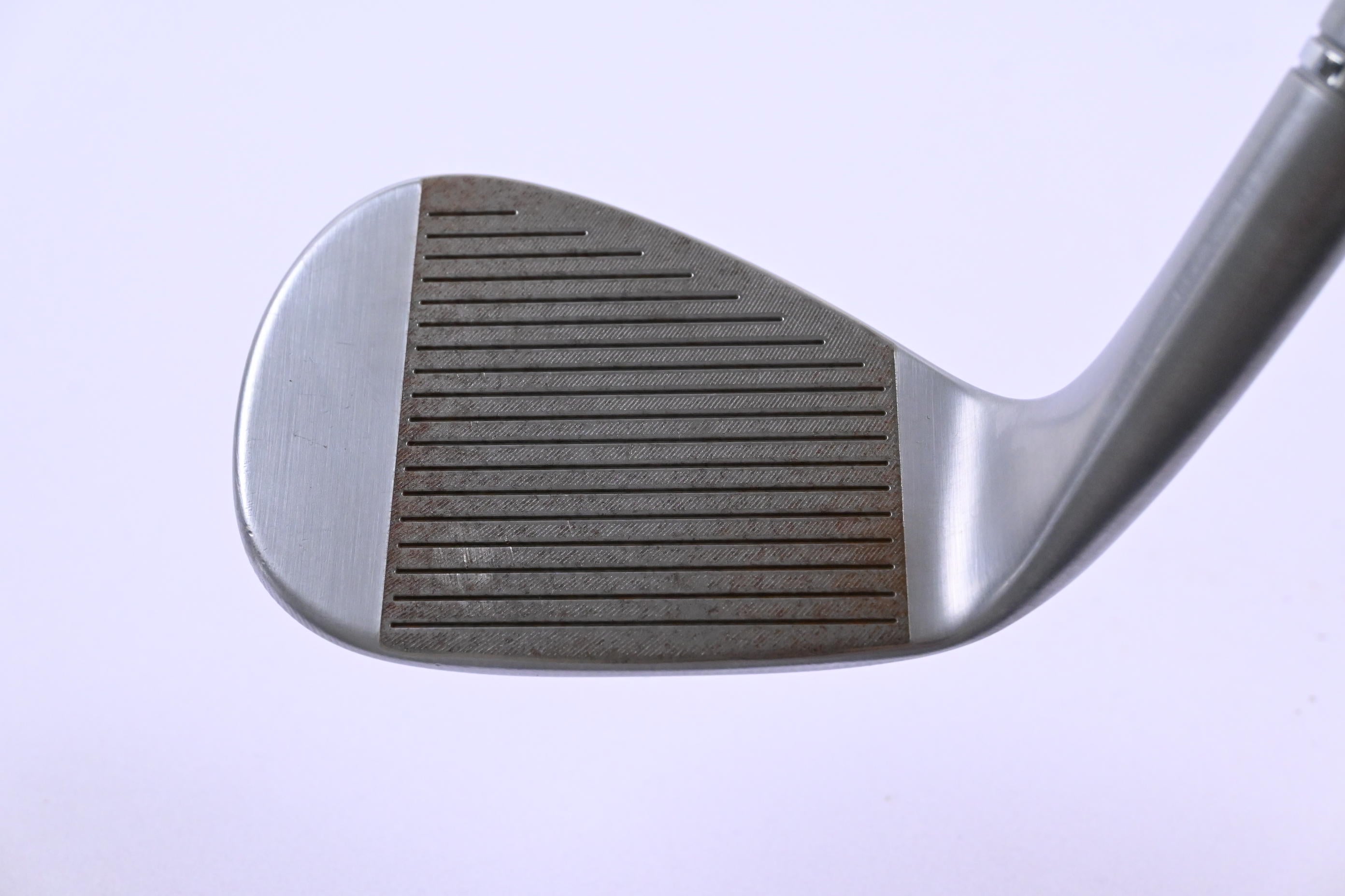 Taylormade Milled Grind 4 Sand Wedge / 54 Degree / Wedge Flex Dynamic Gold 115