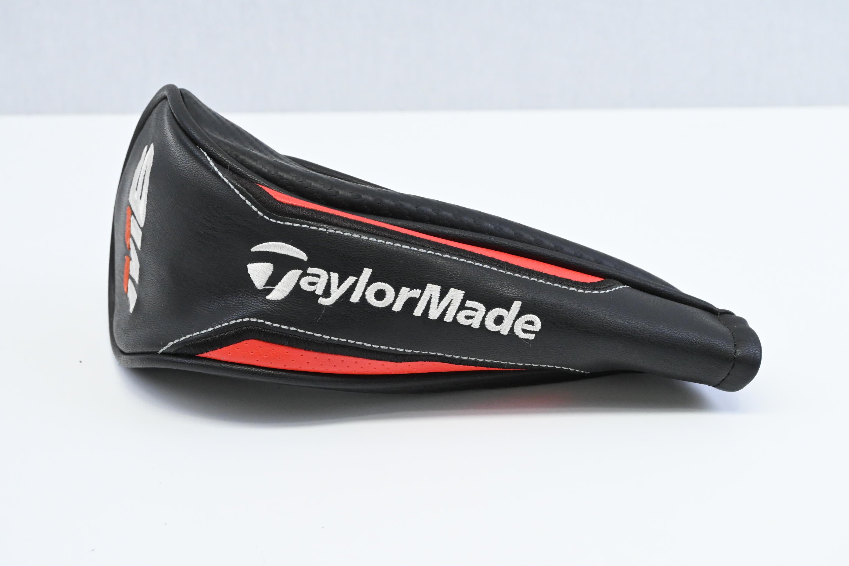 Taylormade M6 #4 Hybrid / 22 Degree / Regular Flex Fujikura Atmos Orange 6