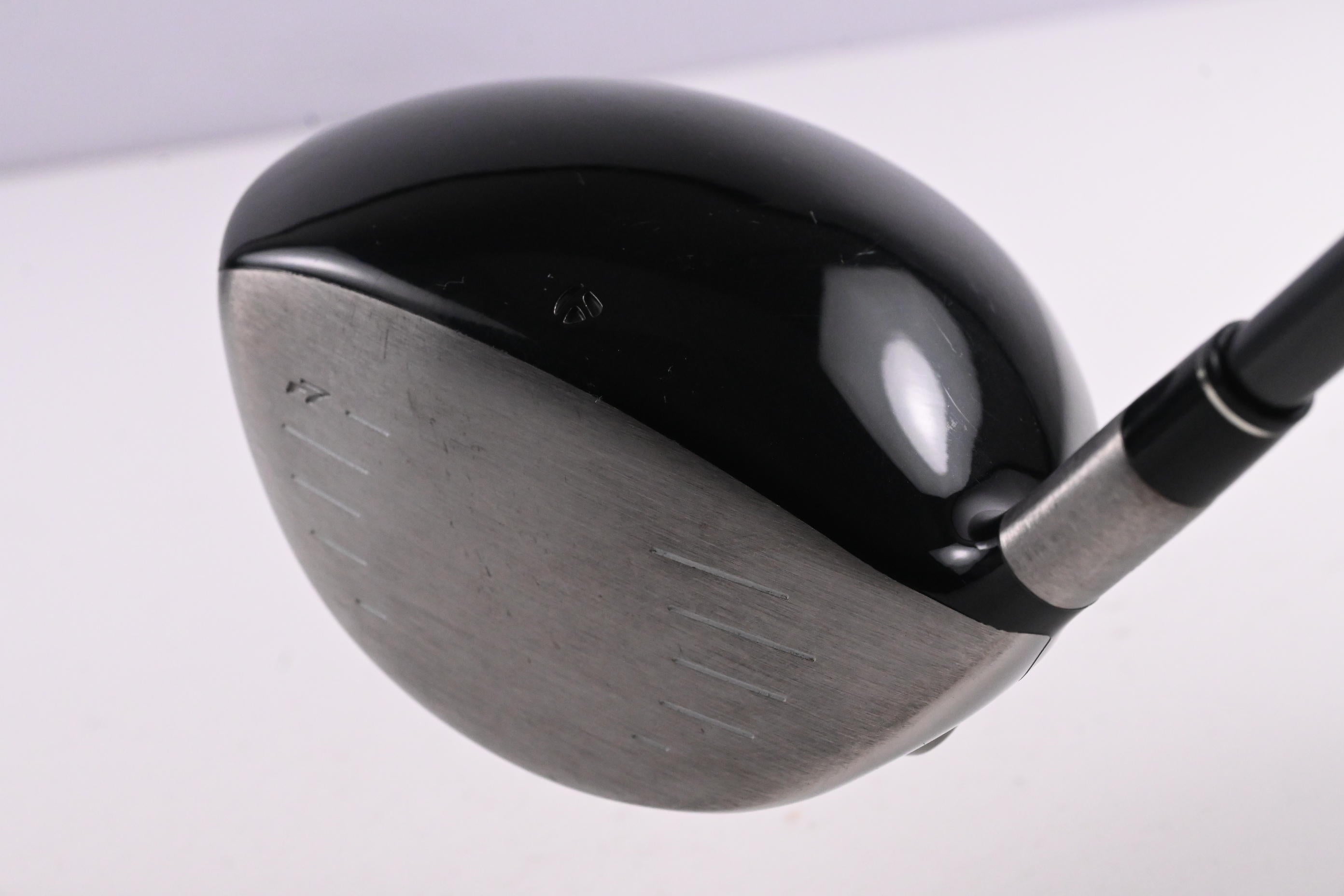 Taylormade R7 425 Driver / 9.5 Degree / Stiff Flex Fujikura REAX 65 Shaft