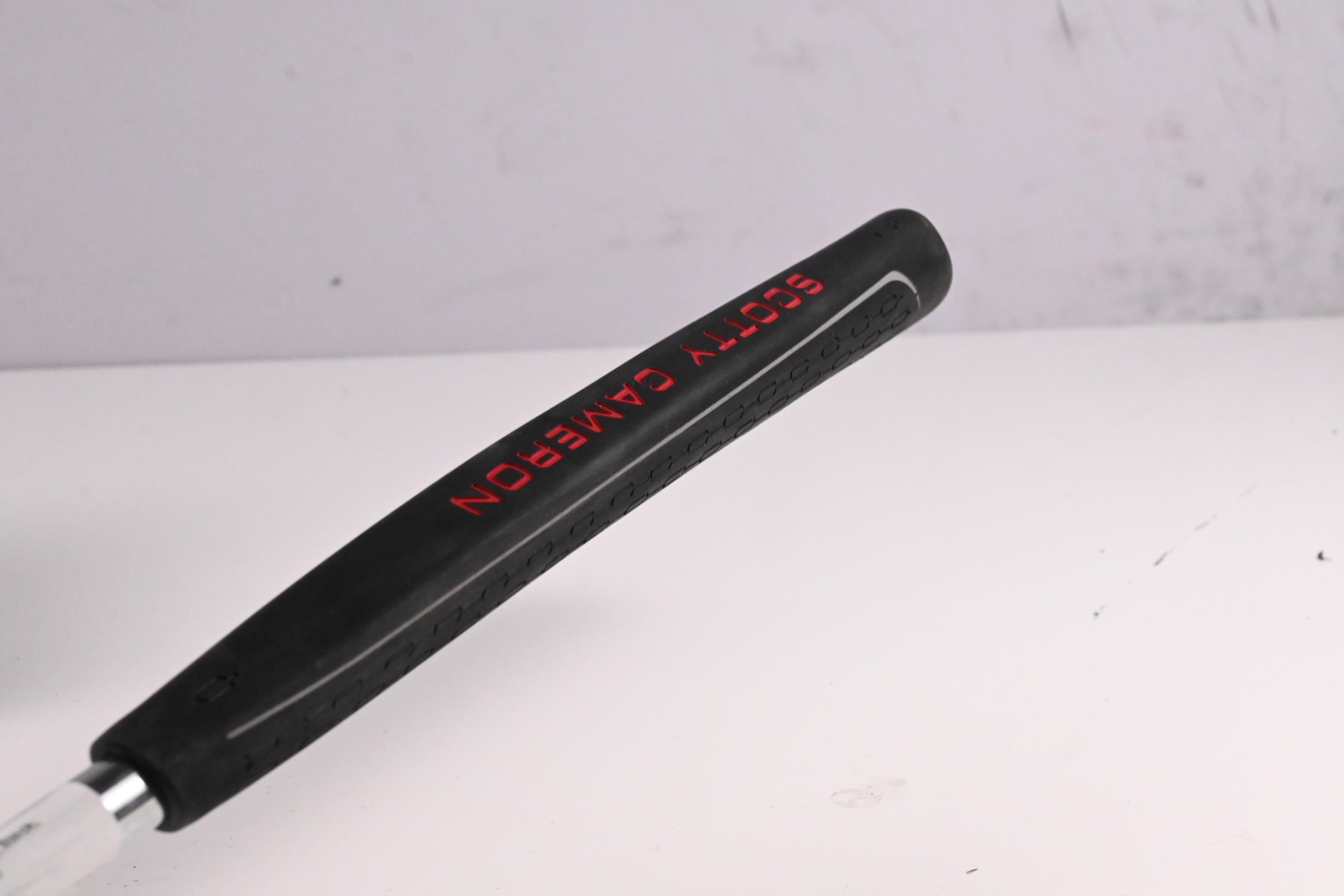 Scotty Cameron 2025 Studio Style Newport+ Putter / 34 Inch
