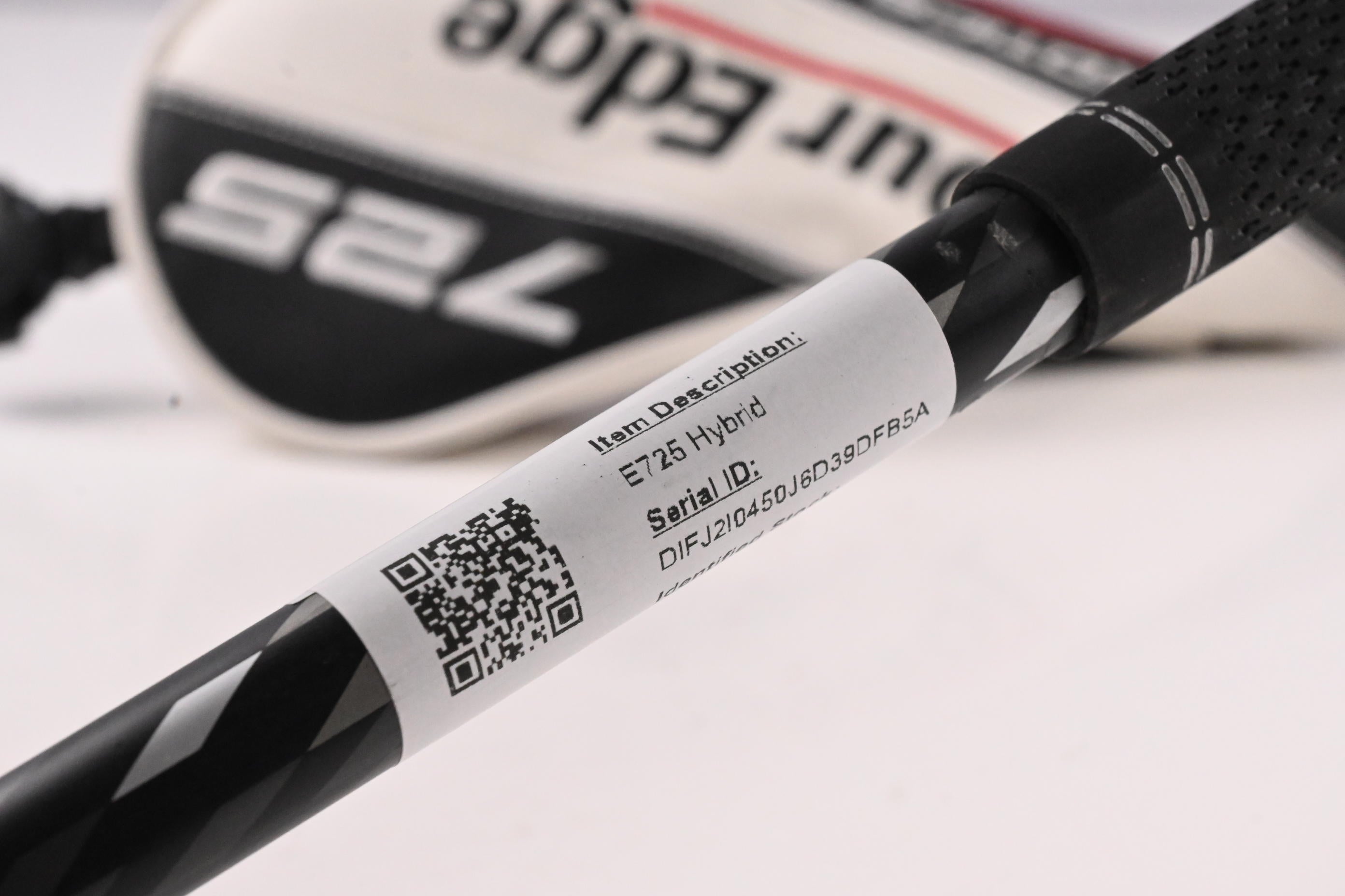 Tour Edge E725 #4 Hybrid / 22 Degree / Regular Flex Cypher Sixty Shaft