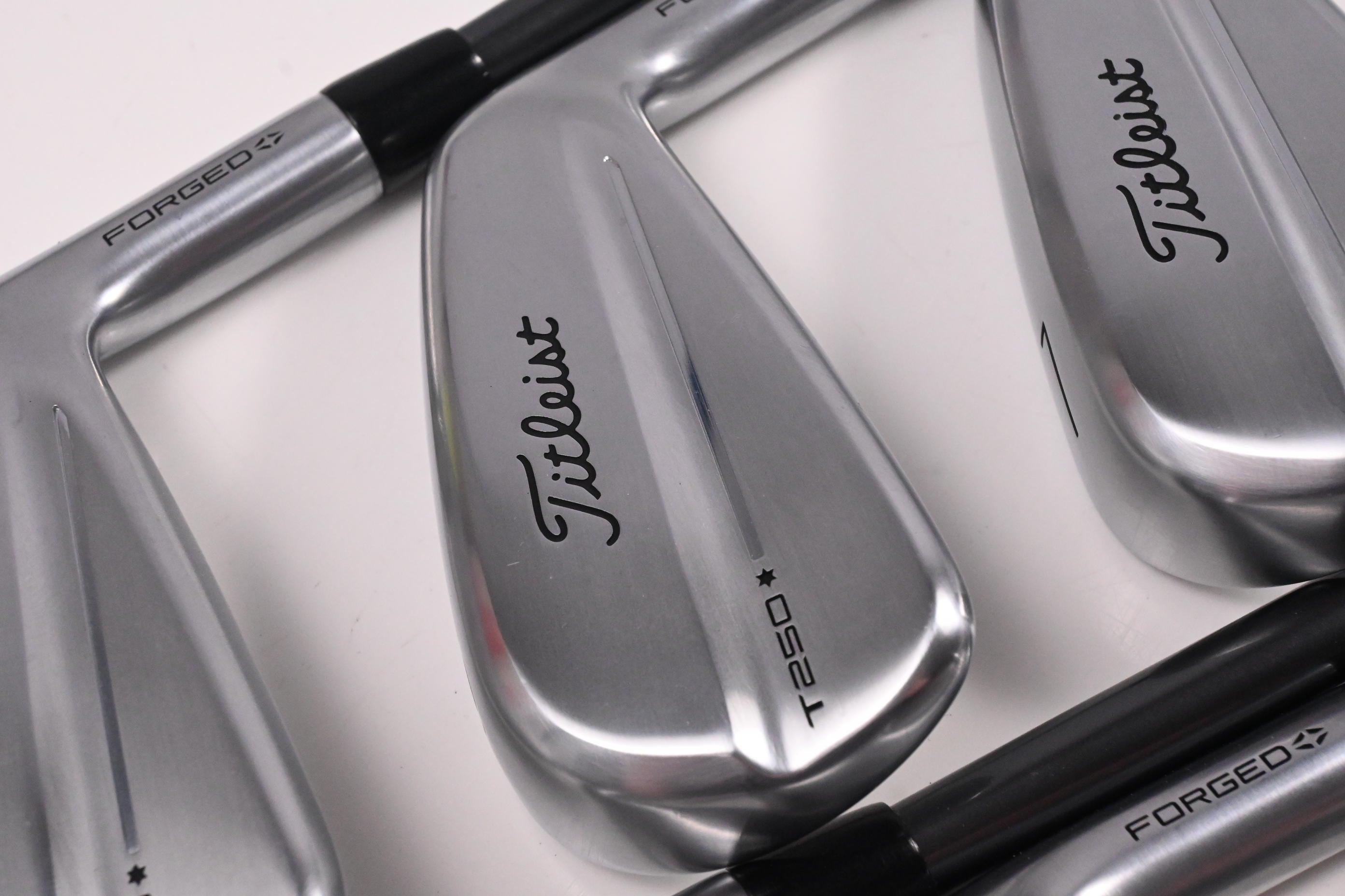 Titleist T250* 2025 Irons / 5-PW / Regular Flex MMT Speedmesh 85 Shafts