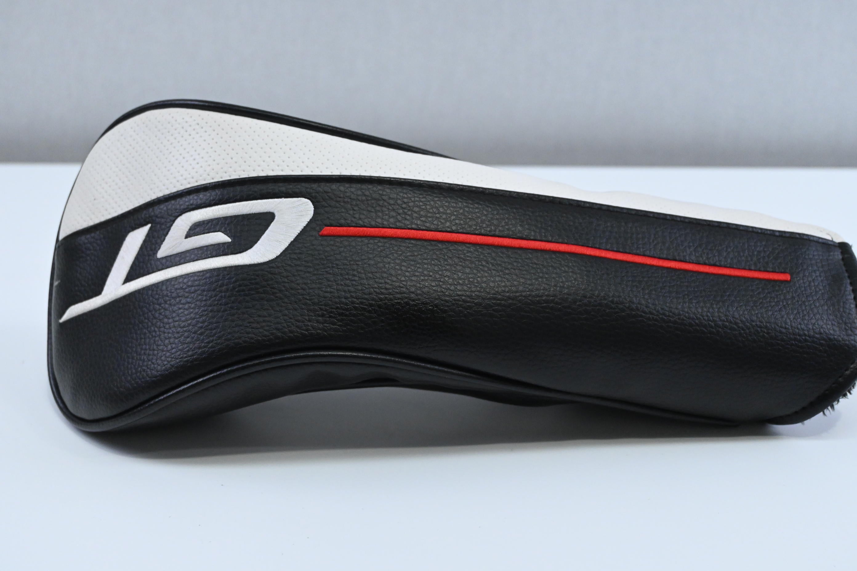 Titleist GT2 Driver / 11 Degree / Regular Flex Fujikura Air Speeder 40 Shaft
