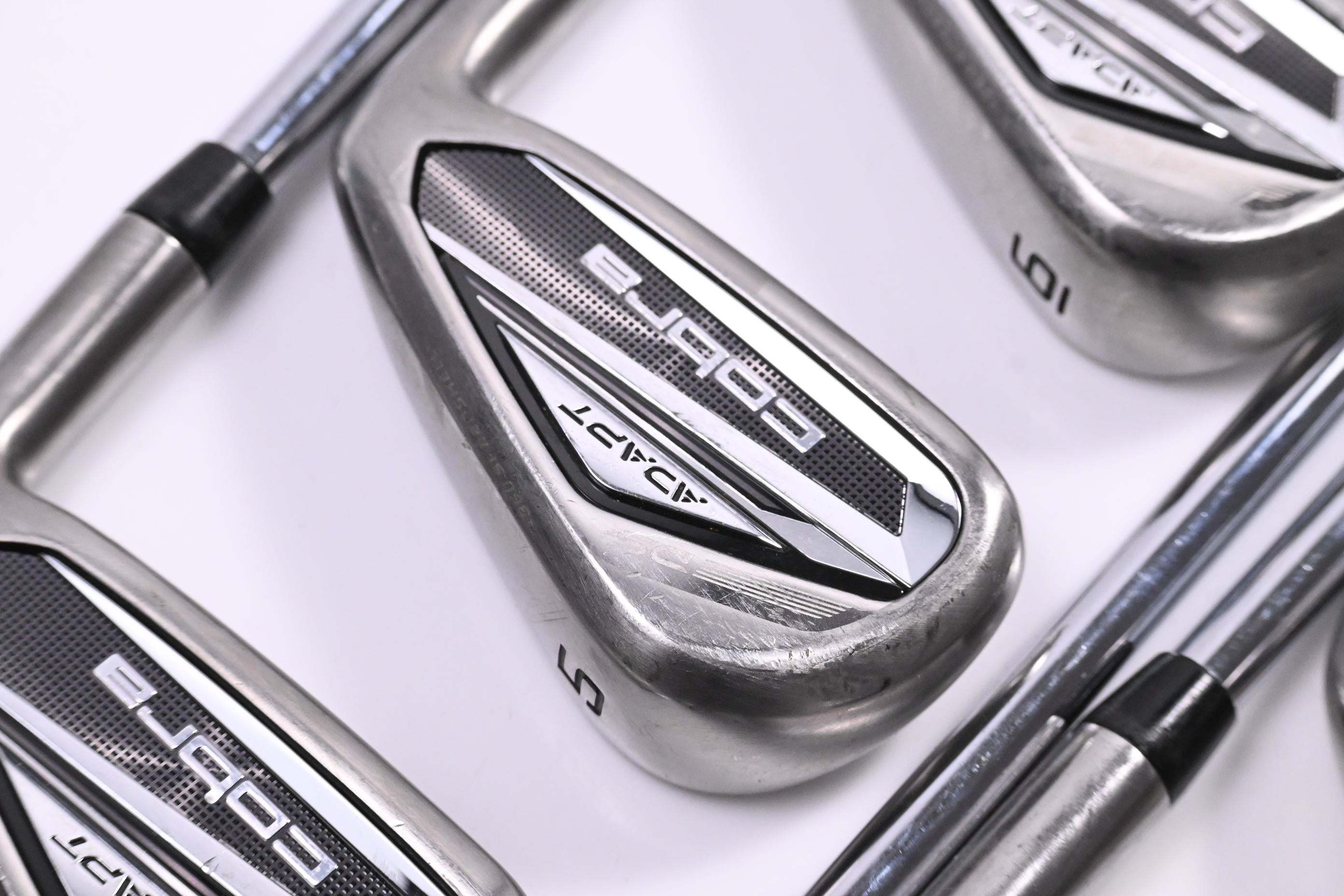 Cobra DS-Adapt Irons / 4-PW / Regular Flex Cobra Airspeed Shafts
