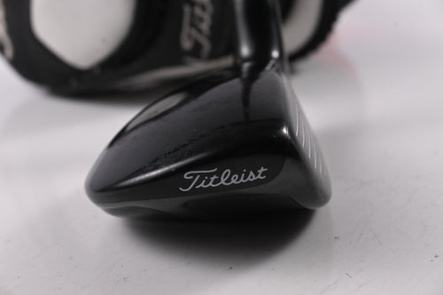 Titleist 910H #3 Hybrid / 19 Degree / Regular Flex Diamana Ilima 70 Shaft