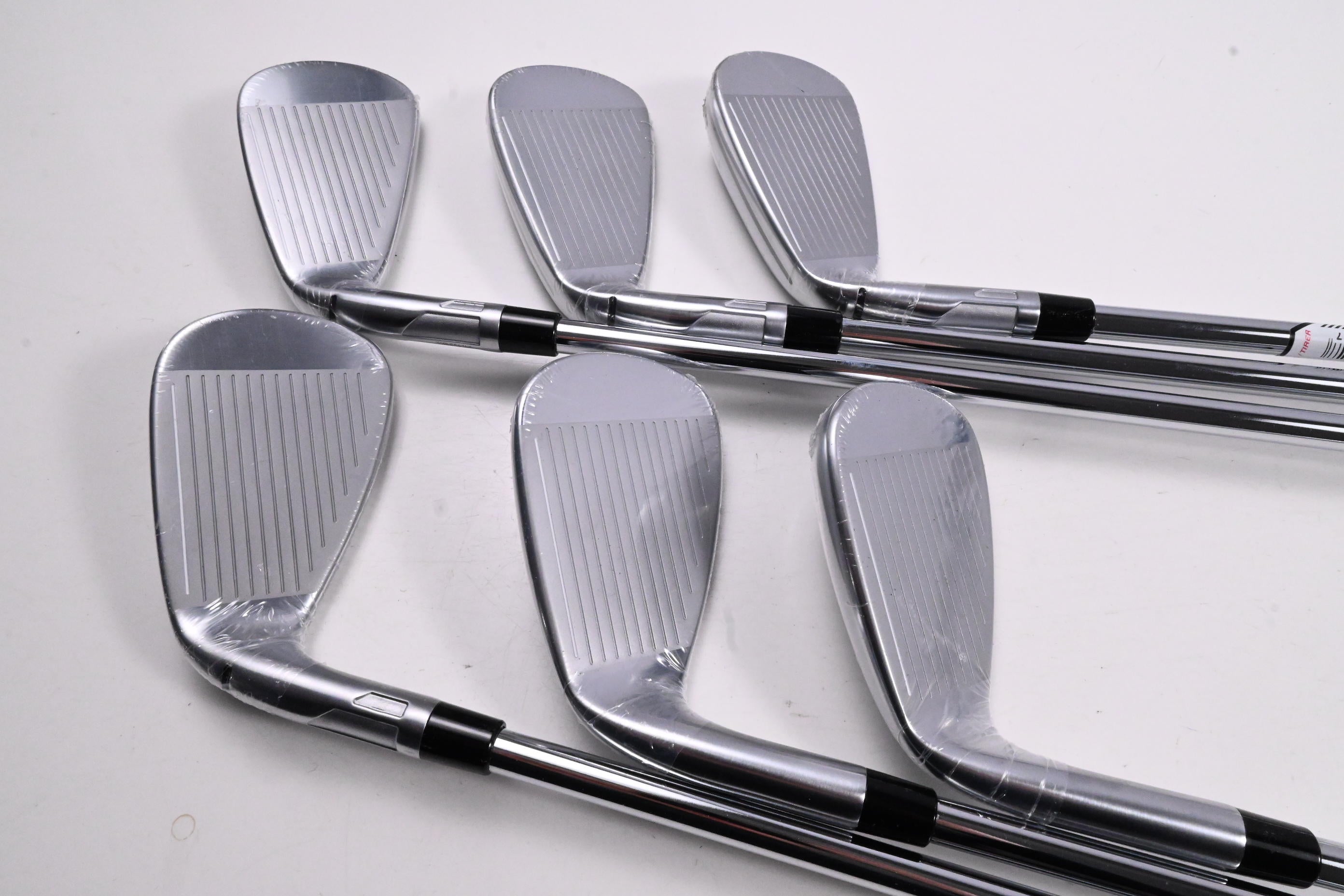 Taylormade Qi Irons / 5-PW / Regular Flex KBS Max MT 85 Shafts