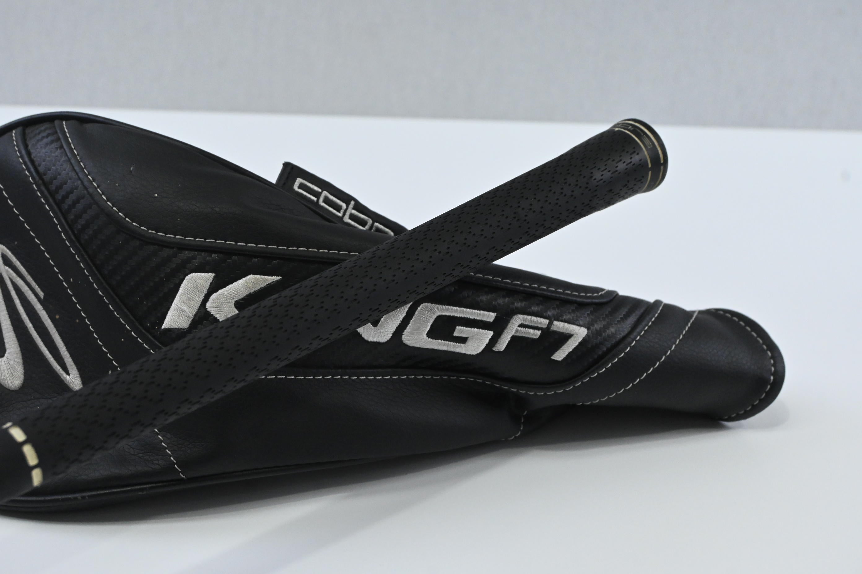 Cobra King F7 Driver / 10.5 Degree / Regular Flex Fujikura Pro 60 Shaft