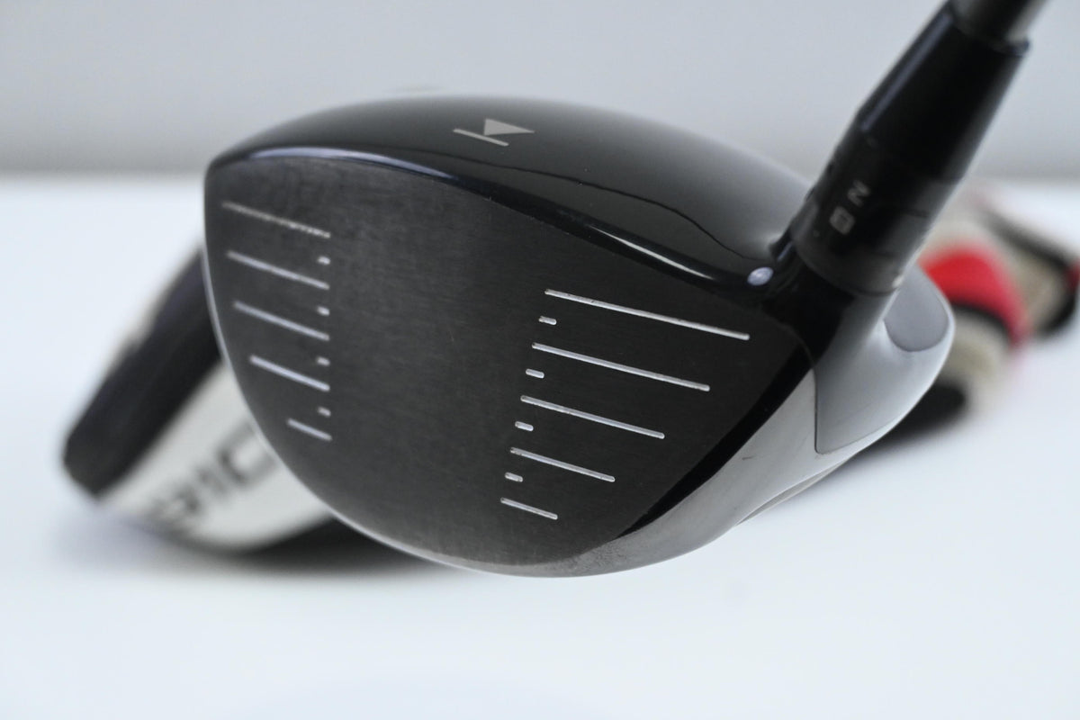 Titleist 910 D2 Driver / 9.5 Degree / Stiff Flex Rogue MAX 65 Shaft